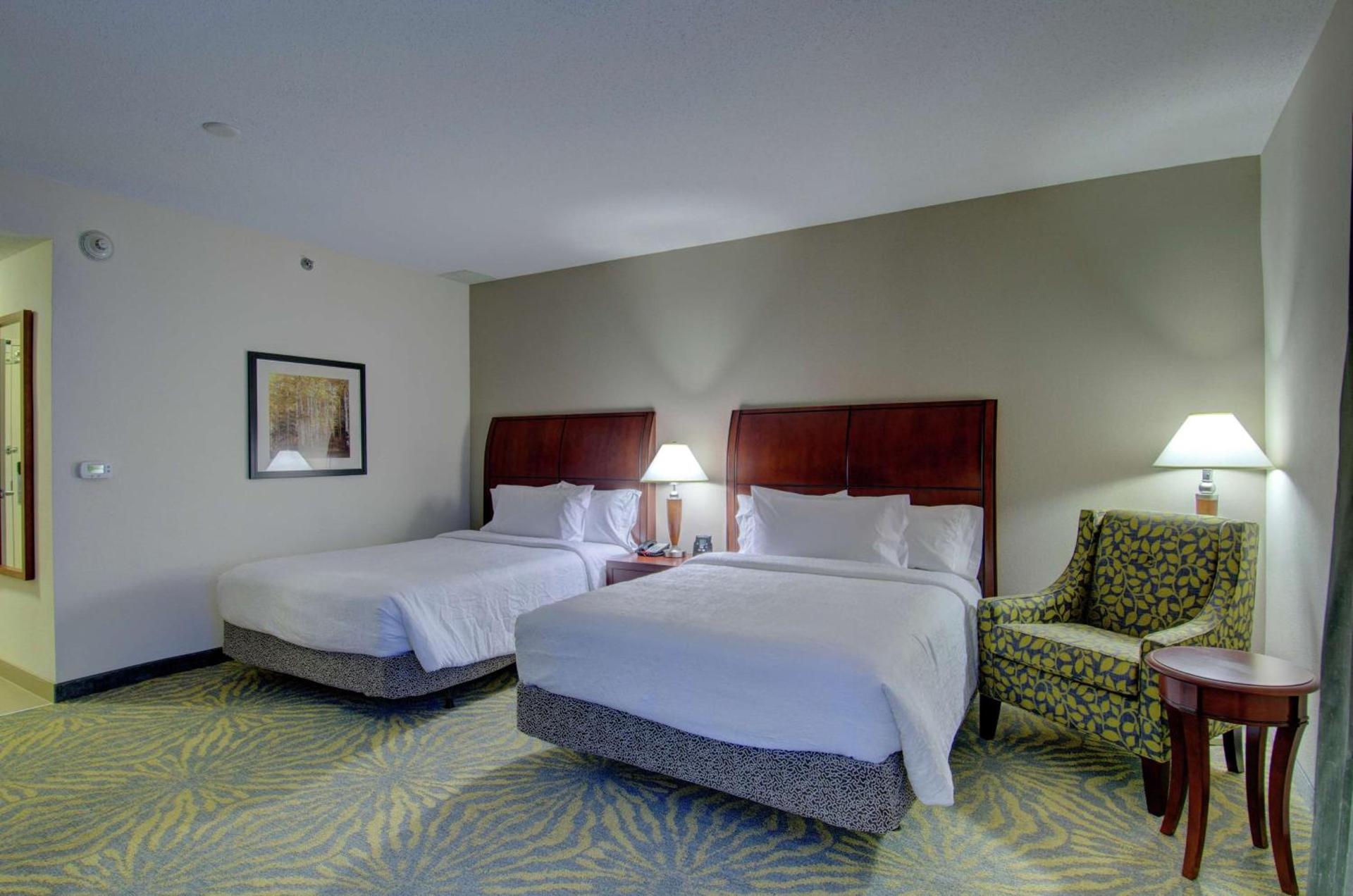 Hilton Garden Inn Norwalk photo 52