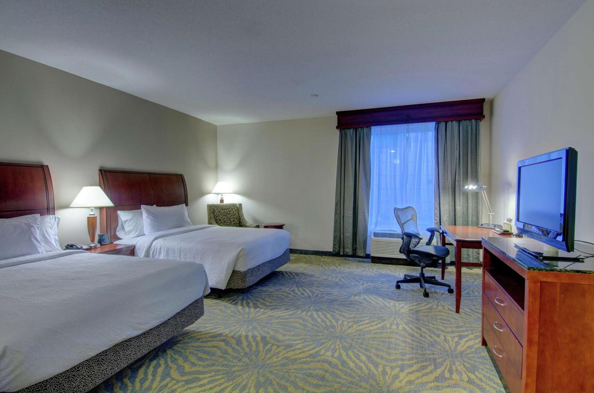 Hilton Garden Inn Norwalk photo 56