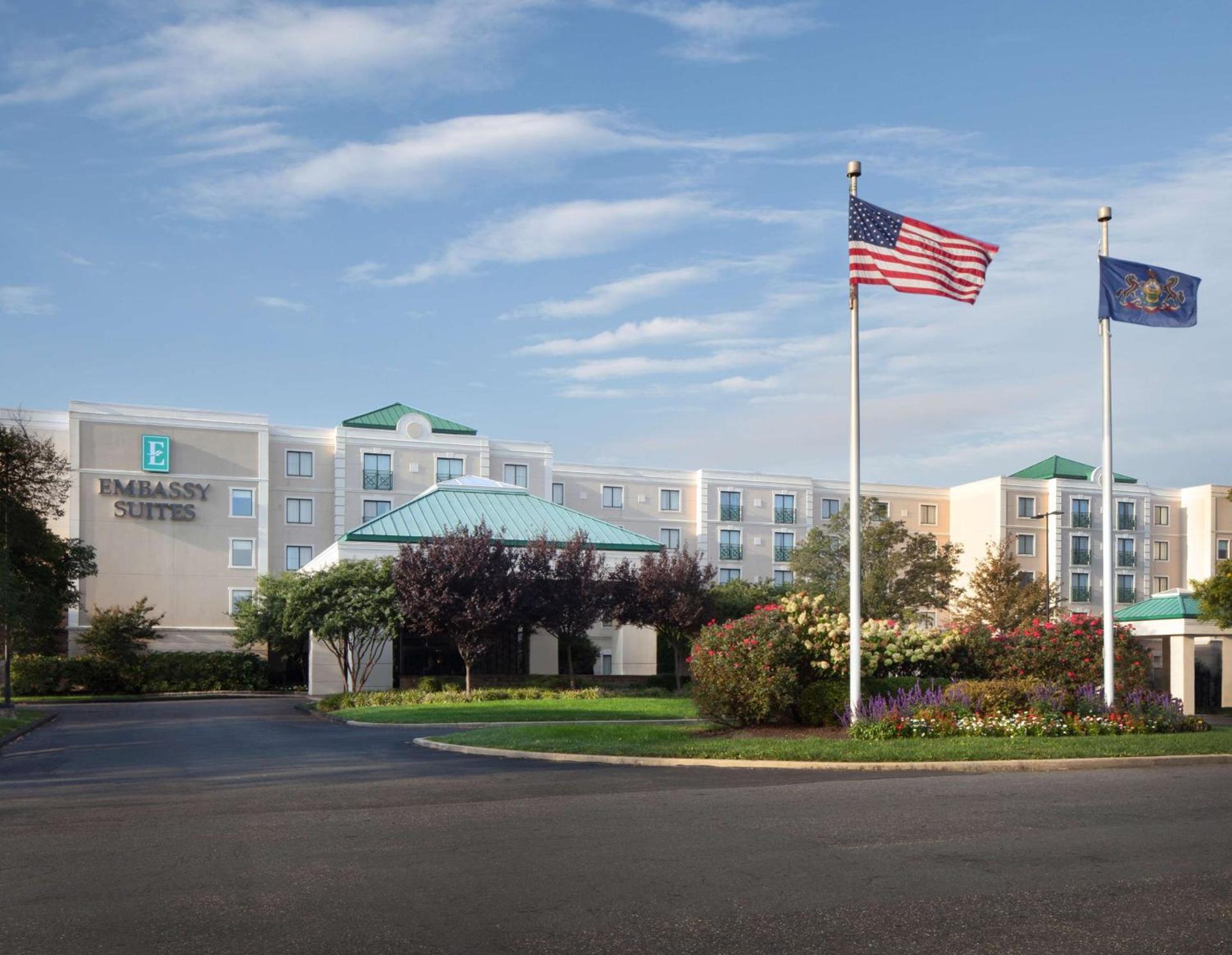 Embassy Suites by Hilton Philadelphia Airport photo 2