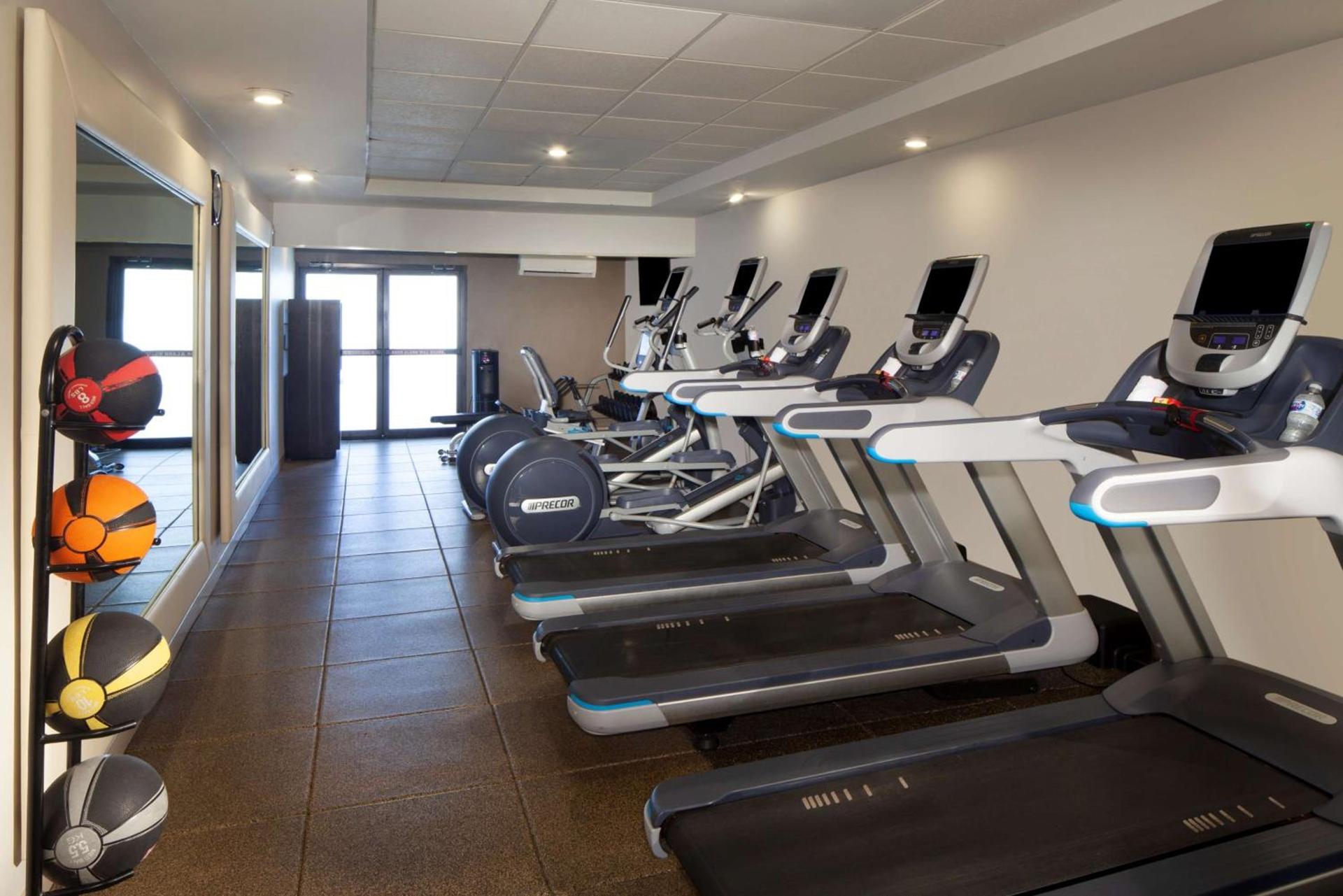 Embassy Suites by Hilton Philadelphia Airport photo 25