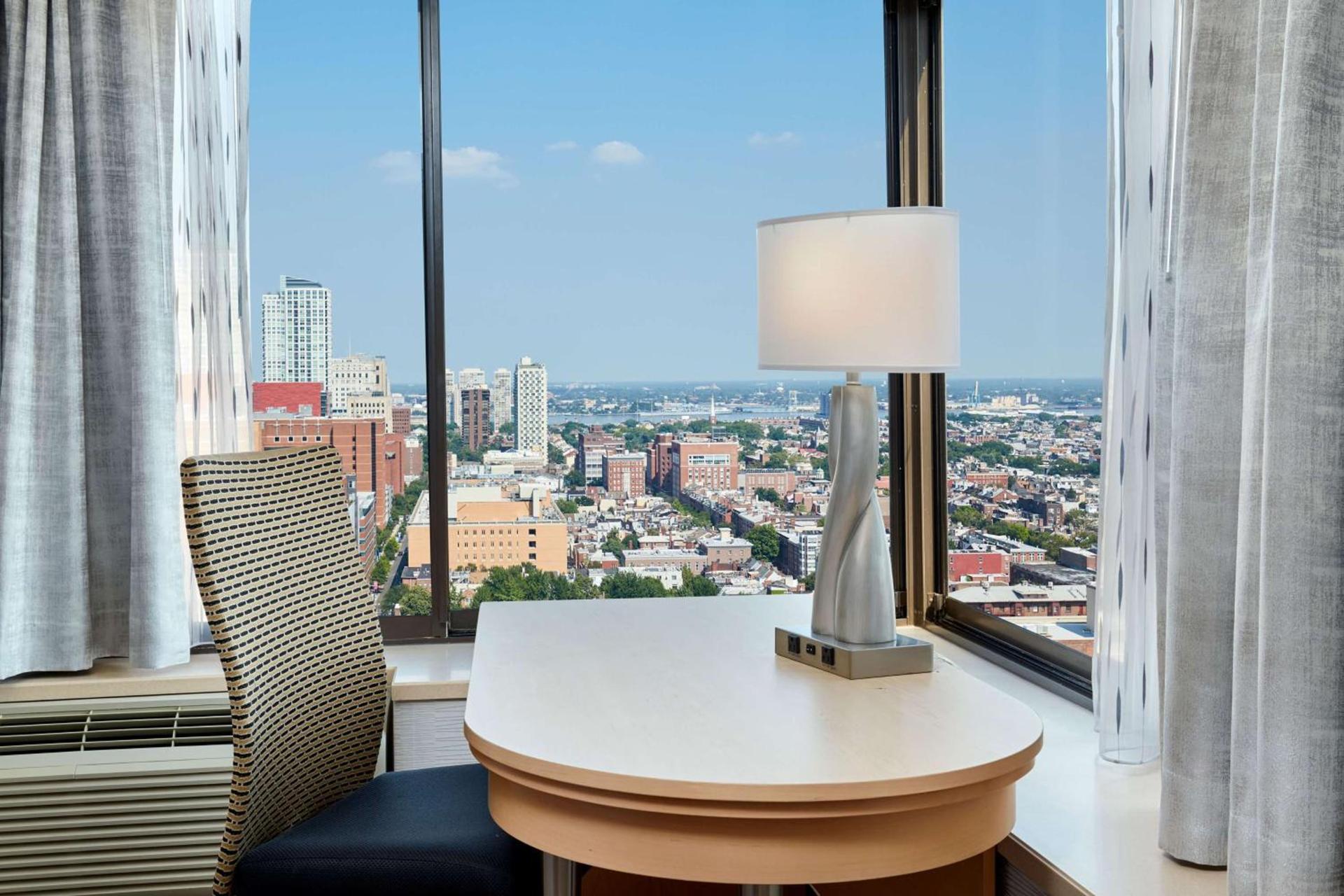 DoubleTree by Hilton Hotel Philadelphia Center City photo 30