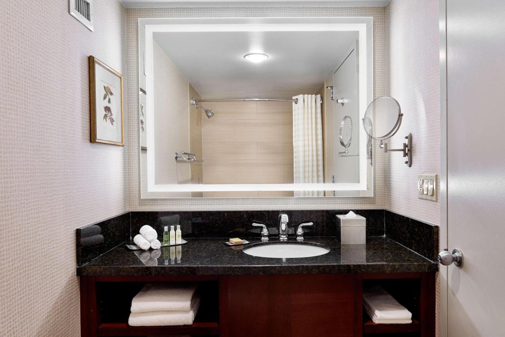 DoubleTree by Hilton Hotel Philadelphia Center City photo 31