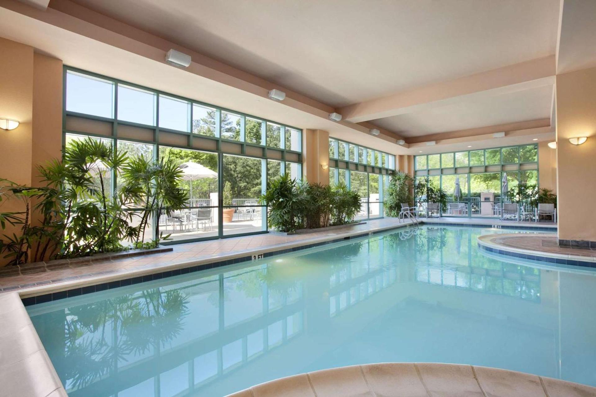 Embassy Suites by Hilton Raleigh Durham Research Triangle photo 13
