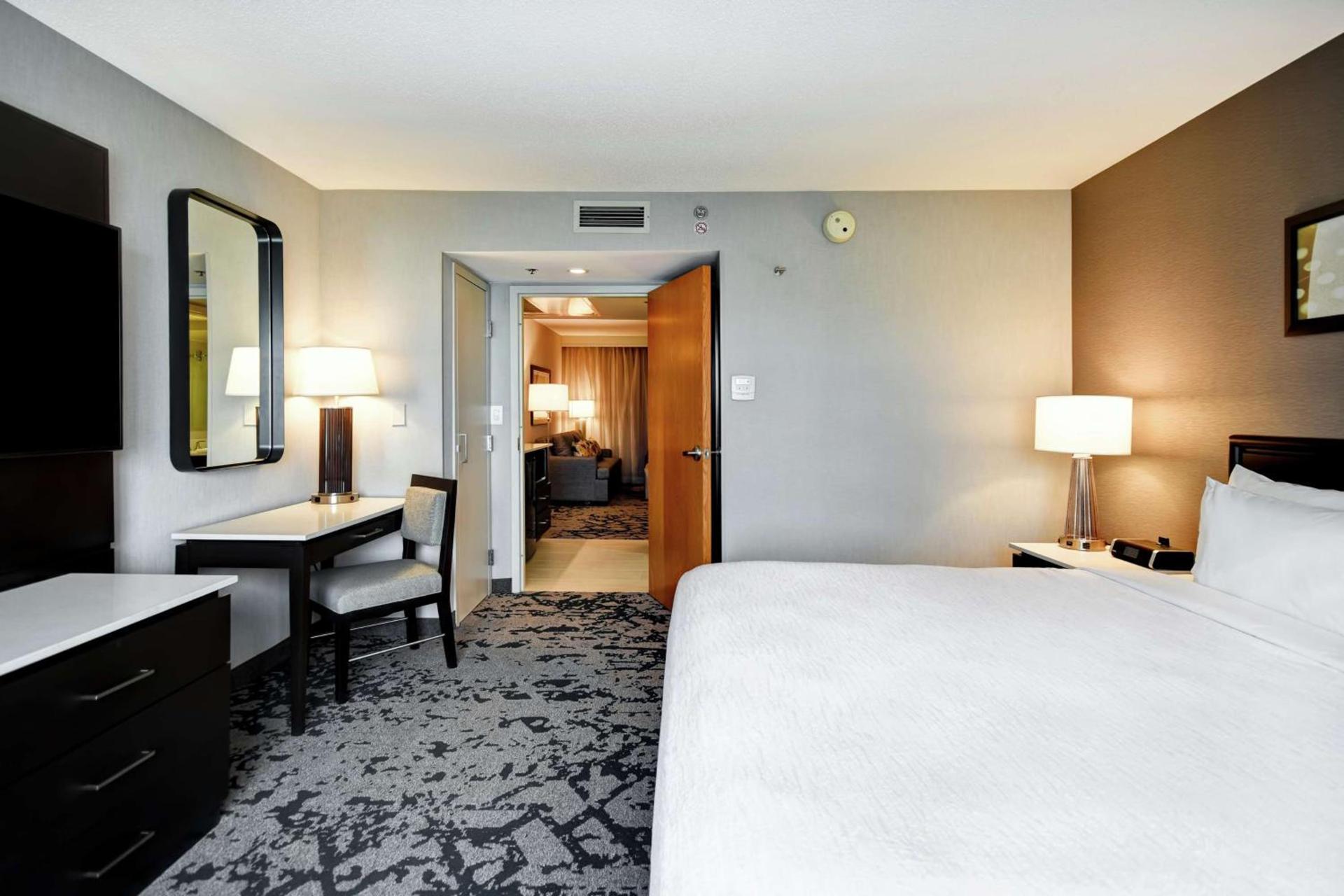 Embassy Suites by Hilton Raleigh Durham Research Triangle photo 40