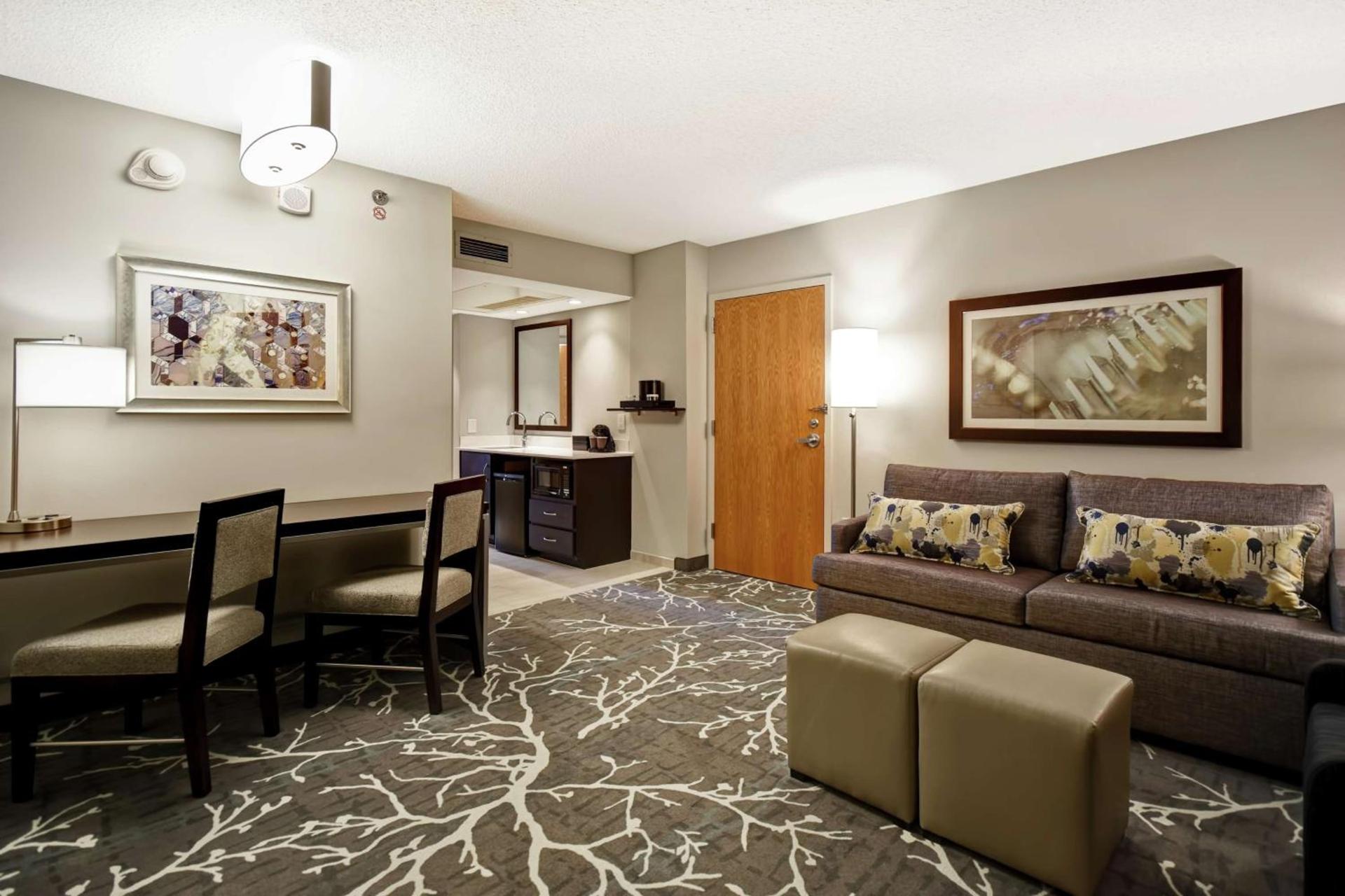 Embassy Suites by Hilton Raleigh Durham Research Triangle photo 53