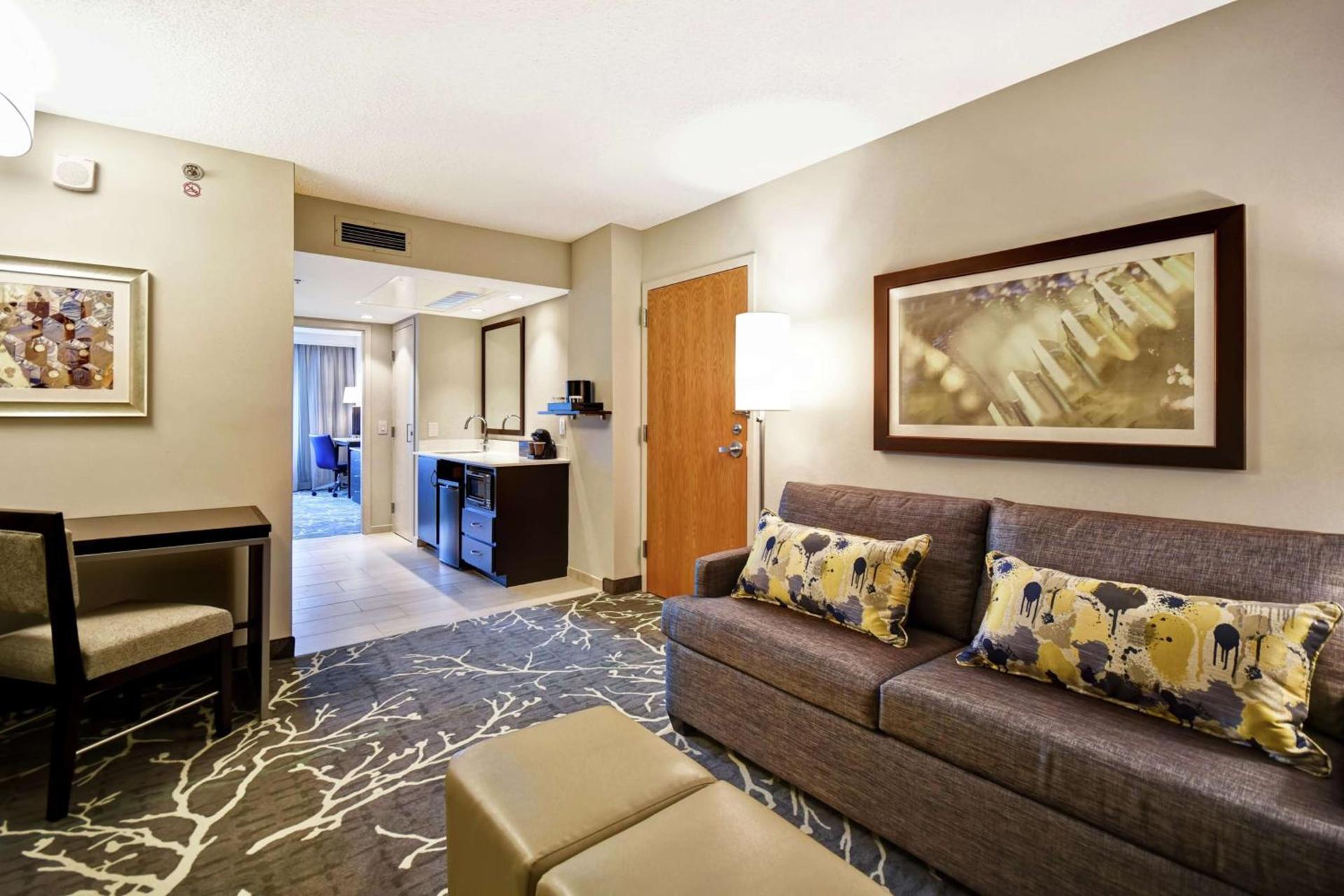 Embassy Suites by Hilton Raleigh Durham Research Triangle photo 54