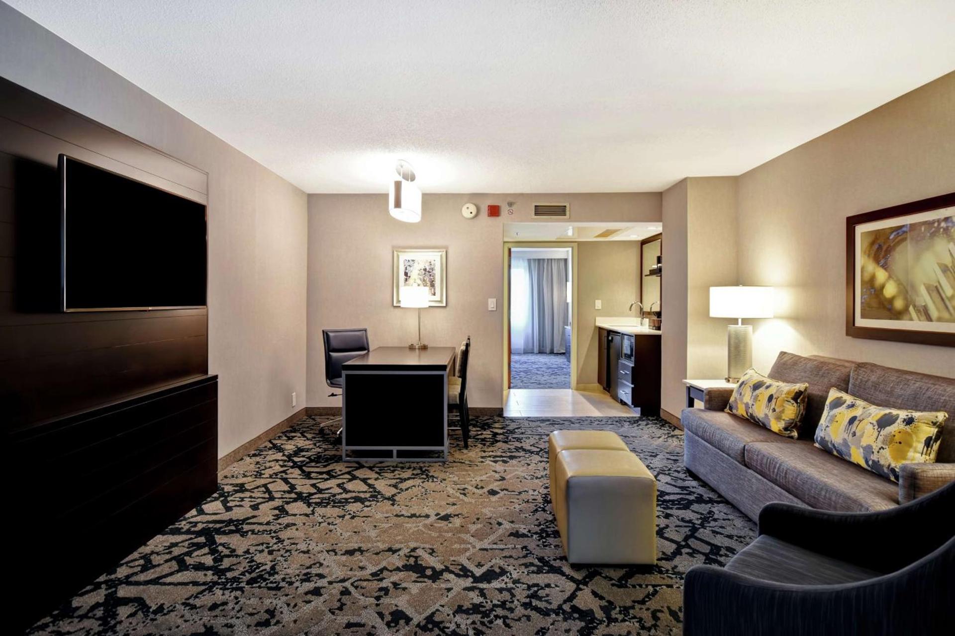 Embassy Suites by Hilton Raleigh Durham Research Triangle photo 68