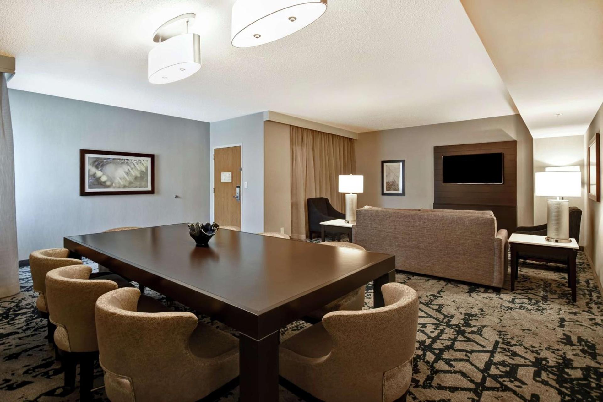 Embassy Suites by Hilton Raleigh Durham Research Triangle photo 97