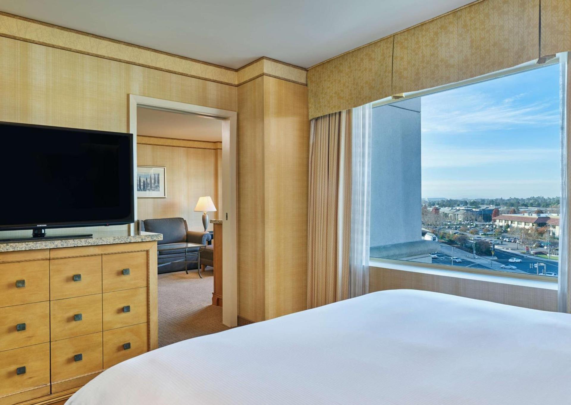 Hilton Santa Clara - Newly Renovated photo 36