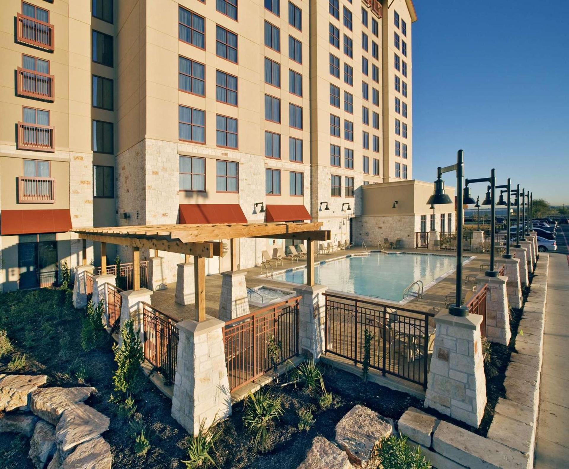 Embassy Suites San Marcos Hotel Conference Center photo 13