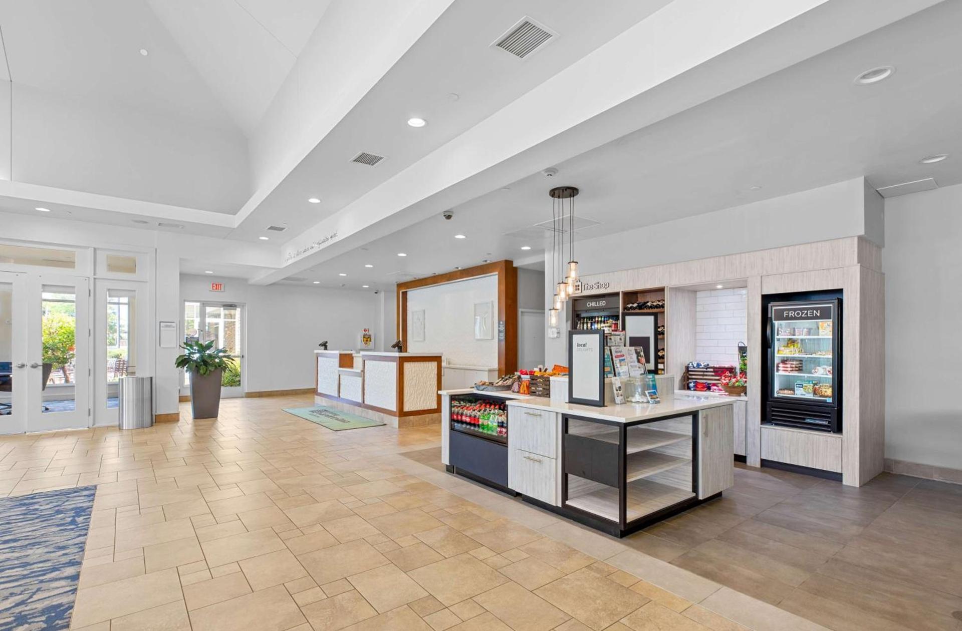 Hilton Garden Inn Auburn photo 2