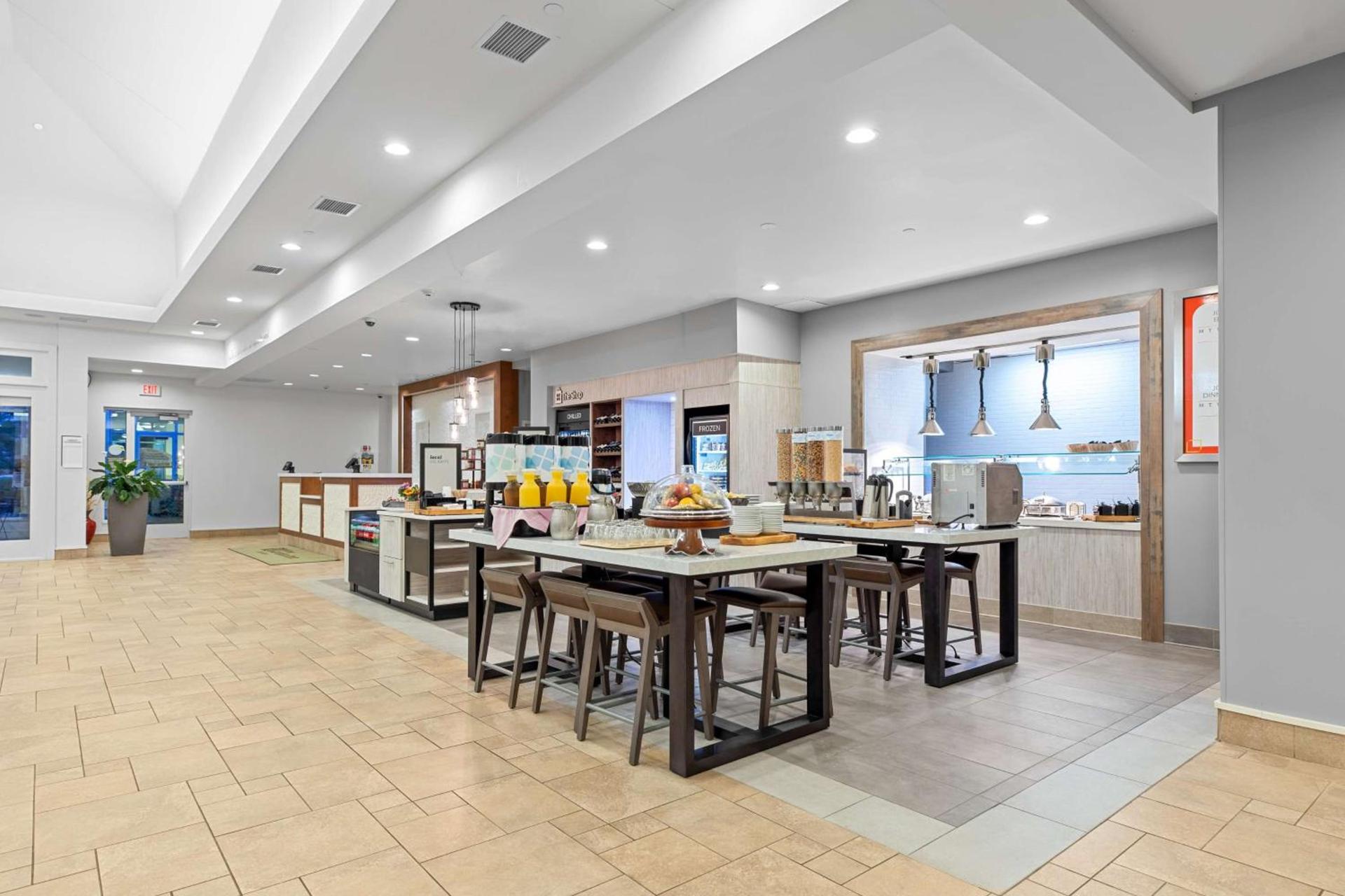 Hilton Garden Inn Auburn photo 10