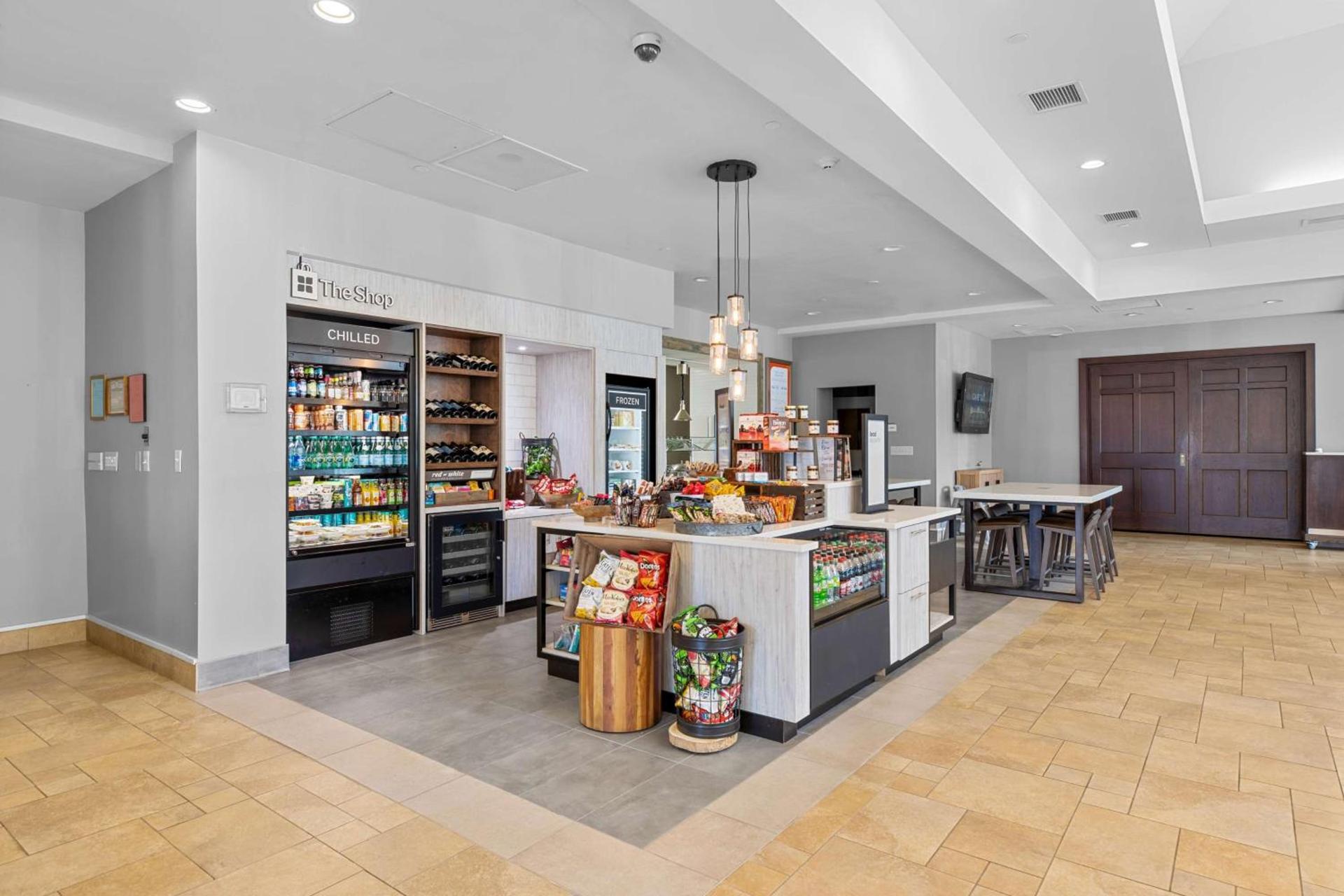 Hilton Garden Inn Auburn photo 14