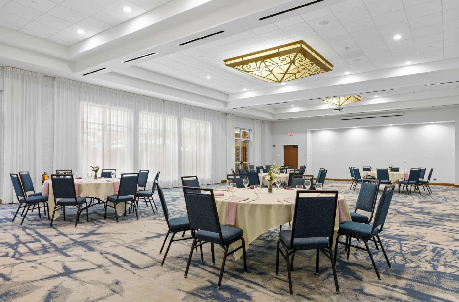 Hilton Garden Inn Auburn photo 27