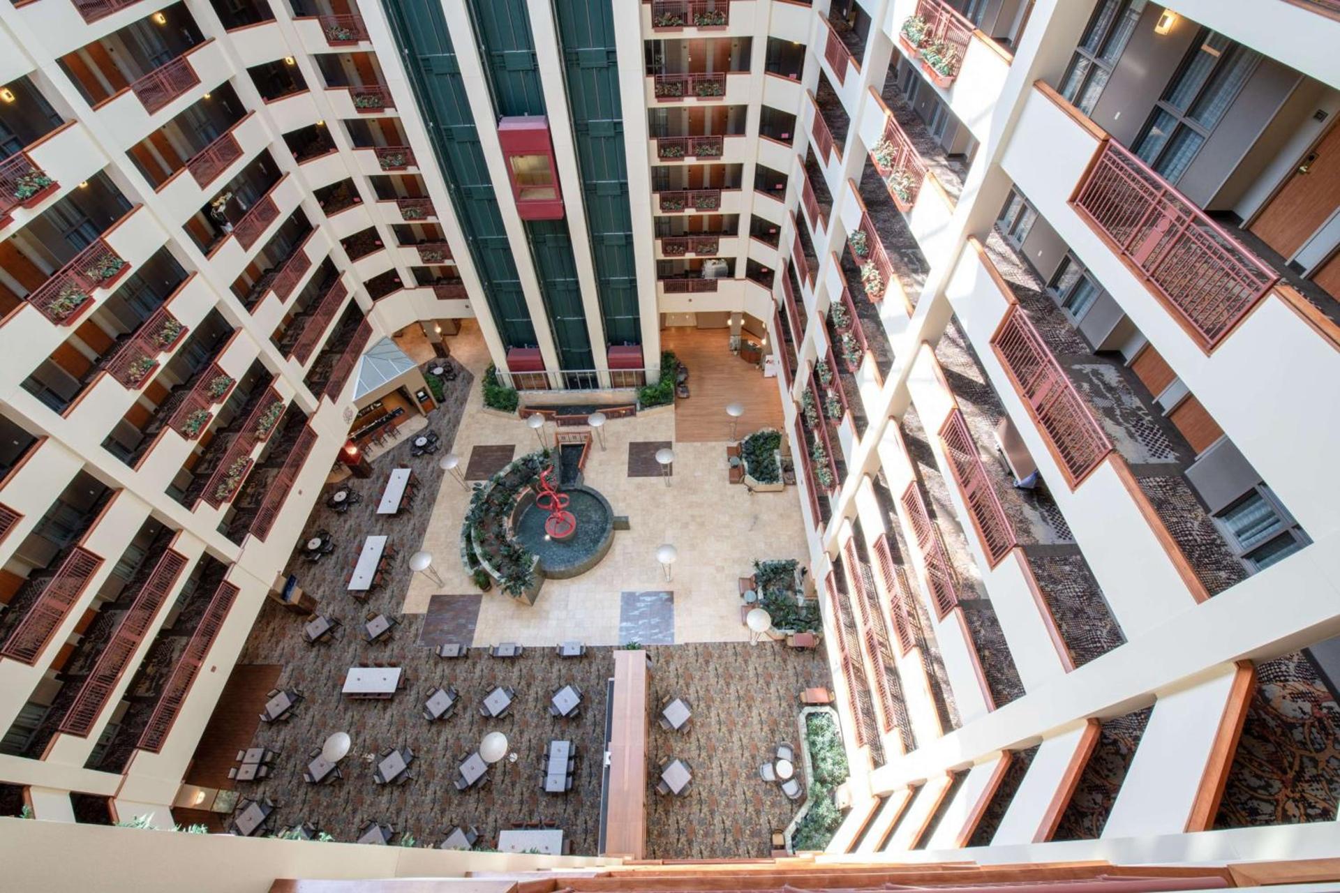 Embassy Suites Northwest Arkansas - Hotel, Spa & Convention Center photo 5