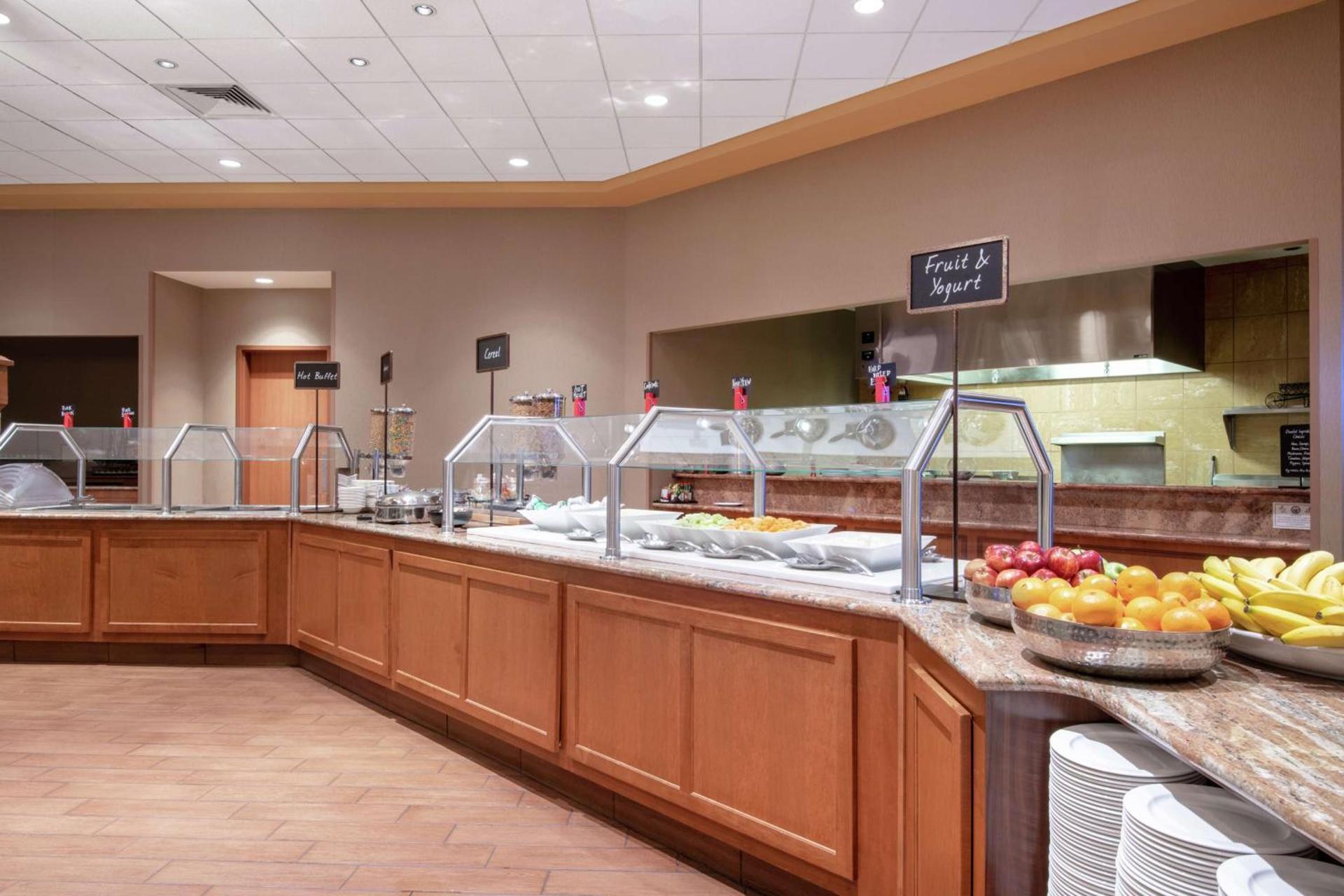 Embassy Suites Northwest Arkansas - Hotel, Spa & Convention Center photo 11