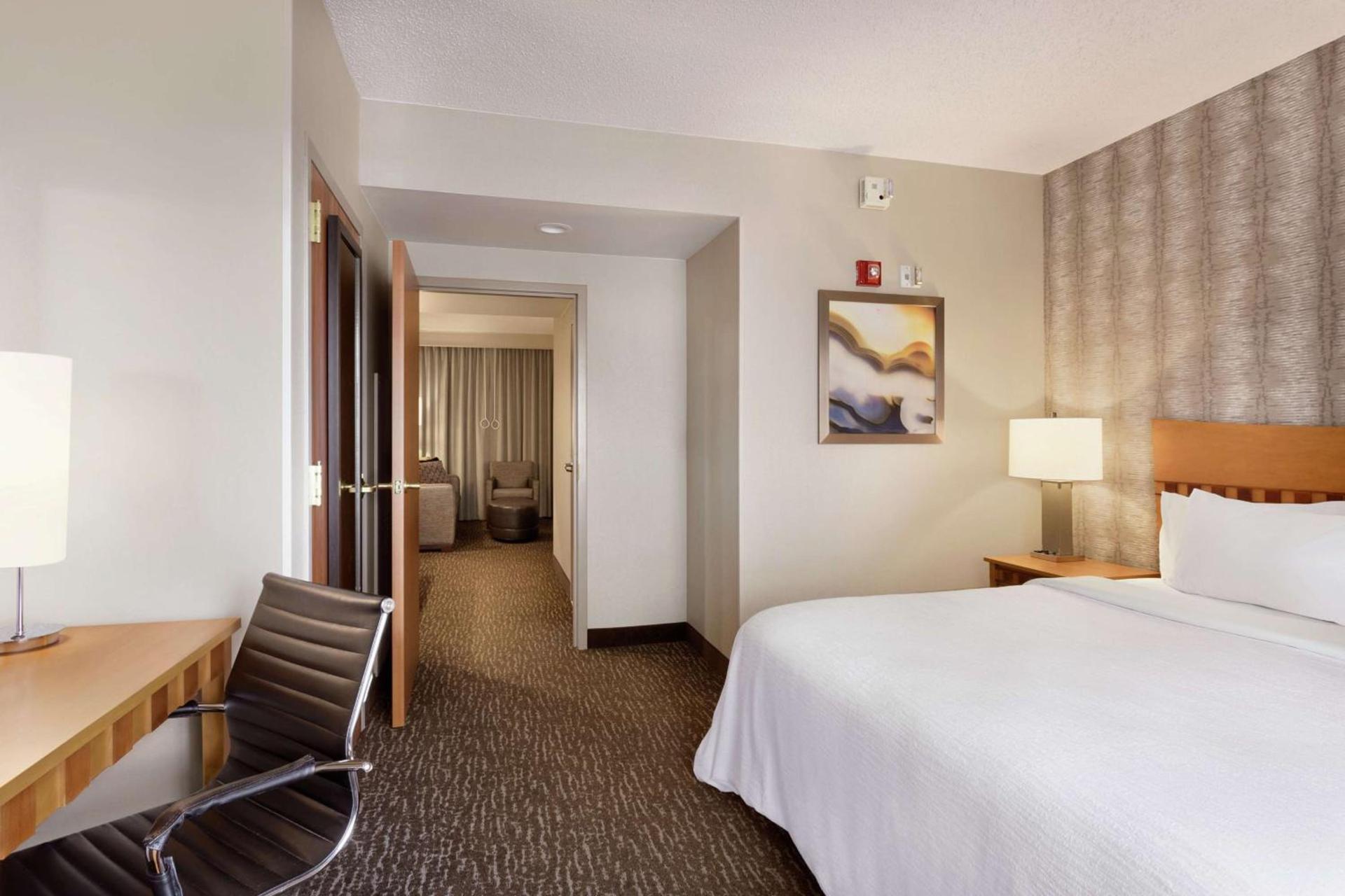 Embassy Suites Northwest Arkansas - Hotel, Spa & Convention Center photo 23