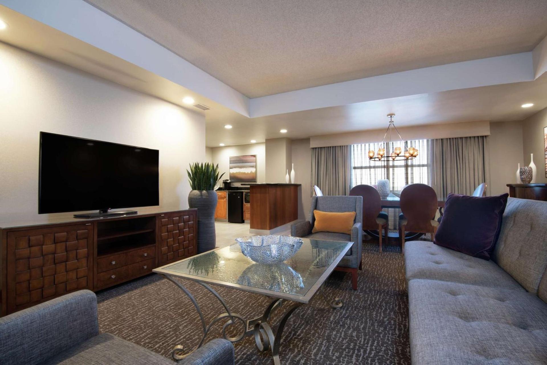 Embassy Suites Northwest Arkansas - Hotel, Spa & Convention Center photo 31