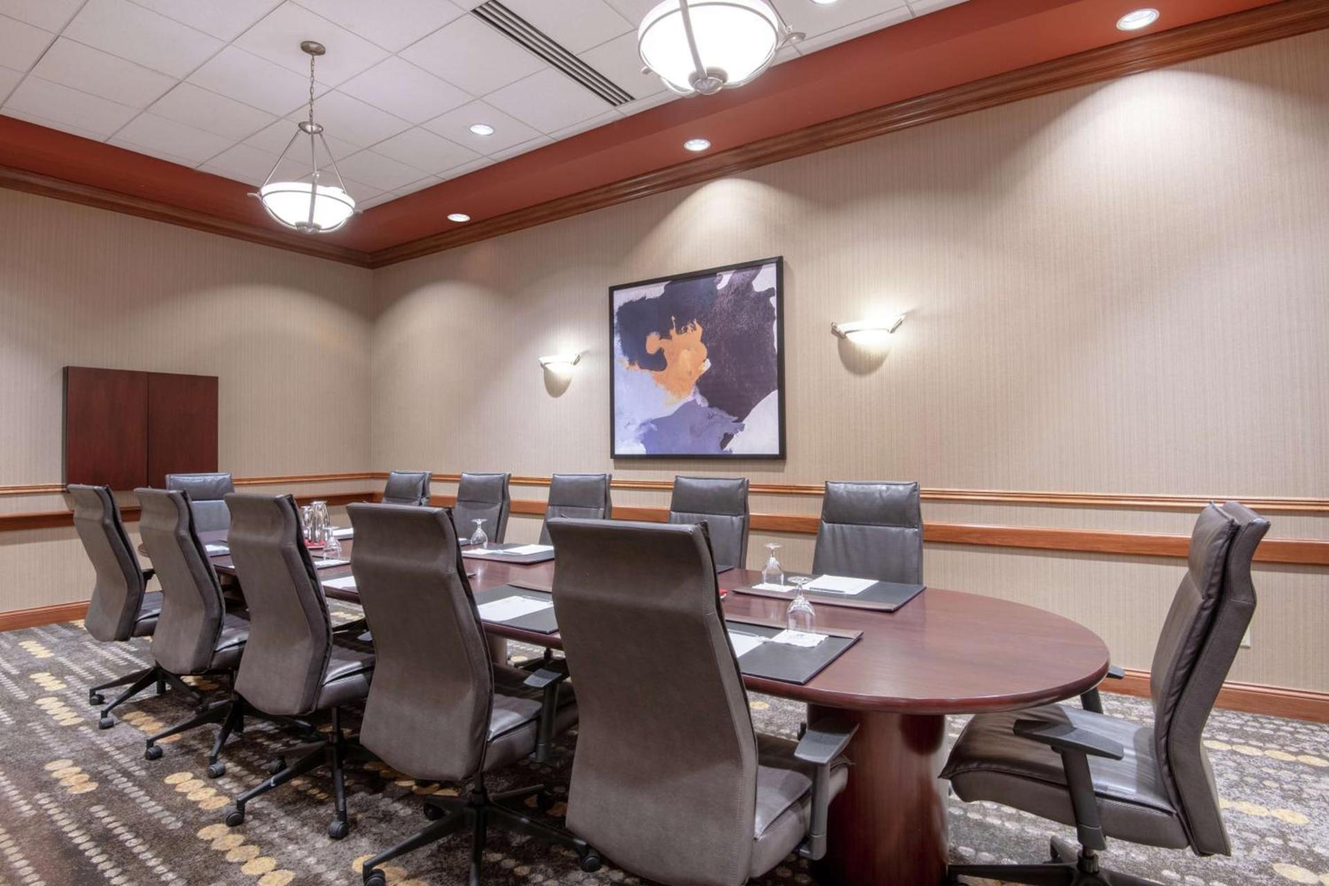 Embassy Suites Northwest Arkansas - Hotel, Spa & Convention Center photo 55