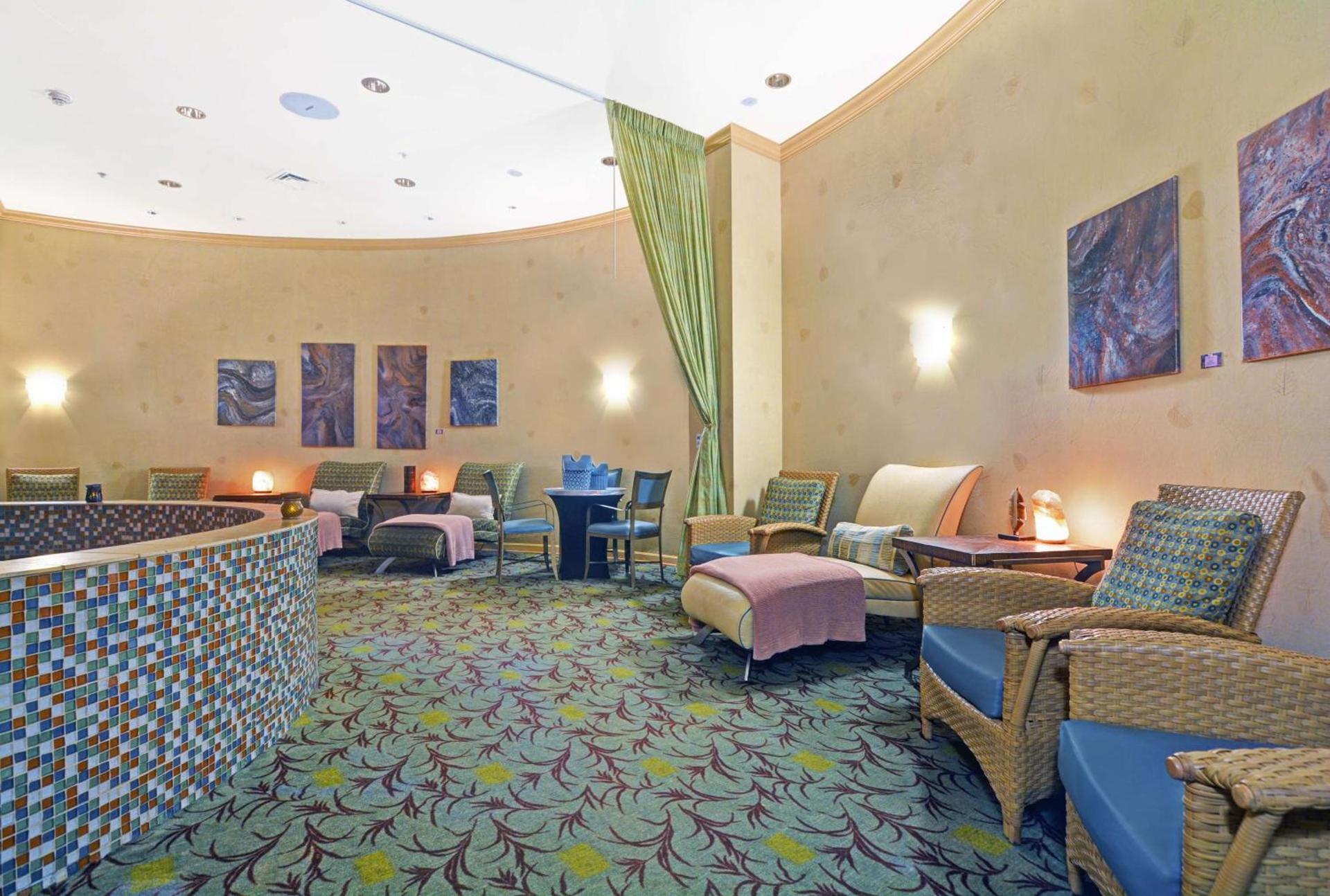 Embassy Suites Northwest Arkansas - Hotel, Spa & Convention Center photo 62