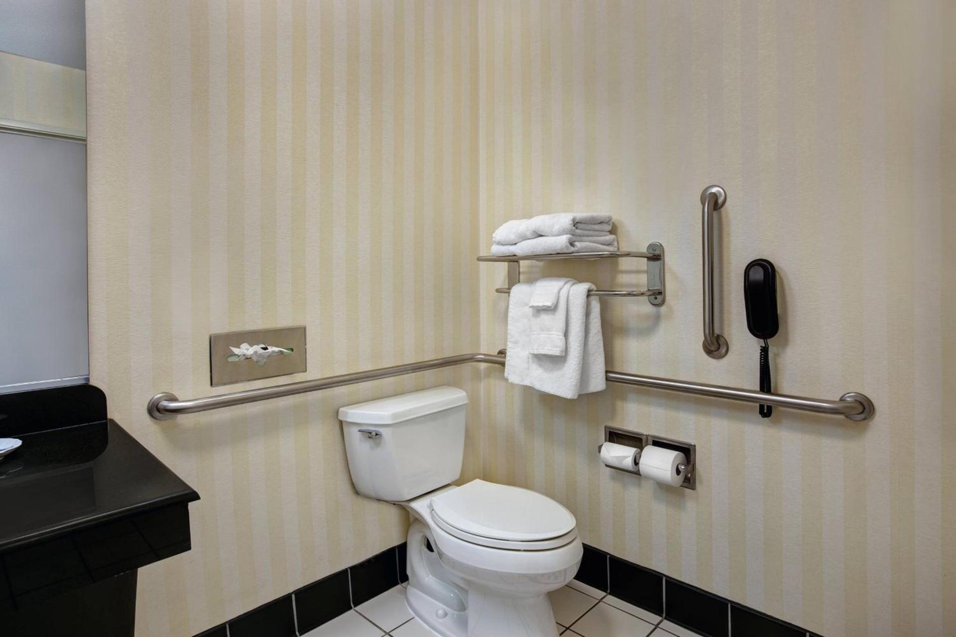 Fairfield Inn and Suites Carlsbad photo 19