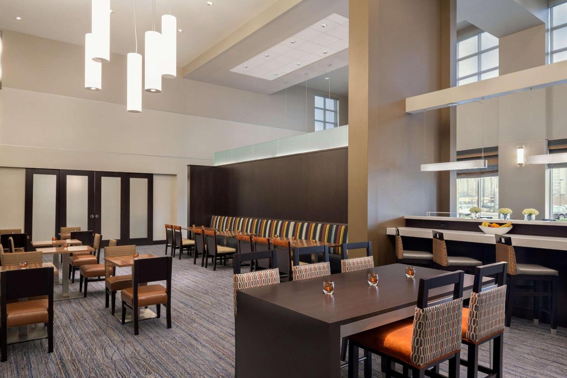 Hampton Inn & Suites Rosemont Chicago O'Hare photo 4