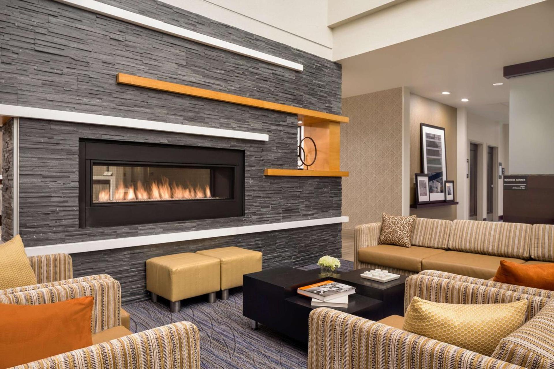 Hampton Inn & Suites Rosemont Chicago O'Hare photo 6