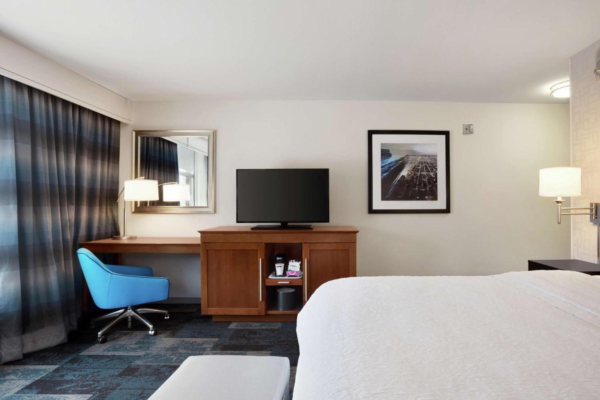 Hampton Inn & Suites Rosemont Chicago O'Hare photo 15