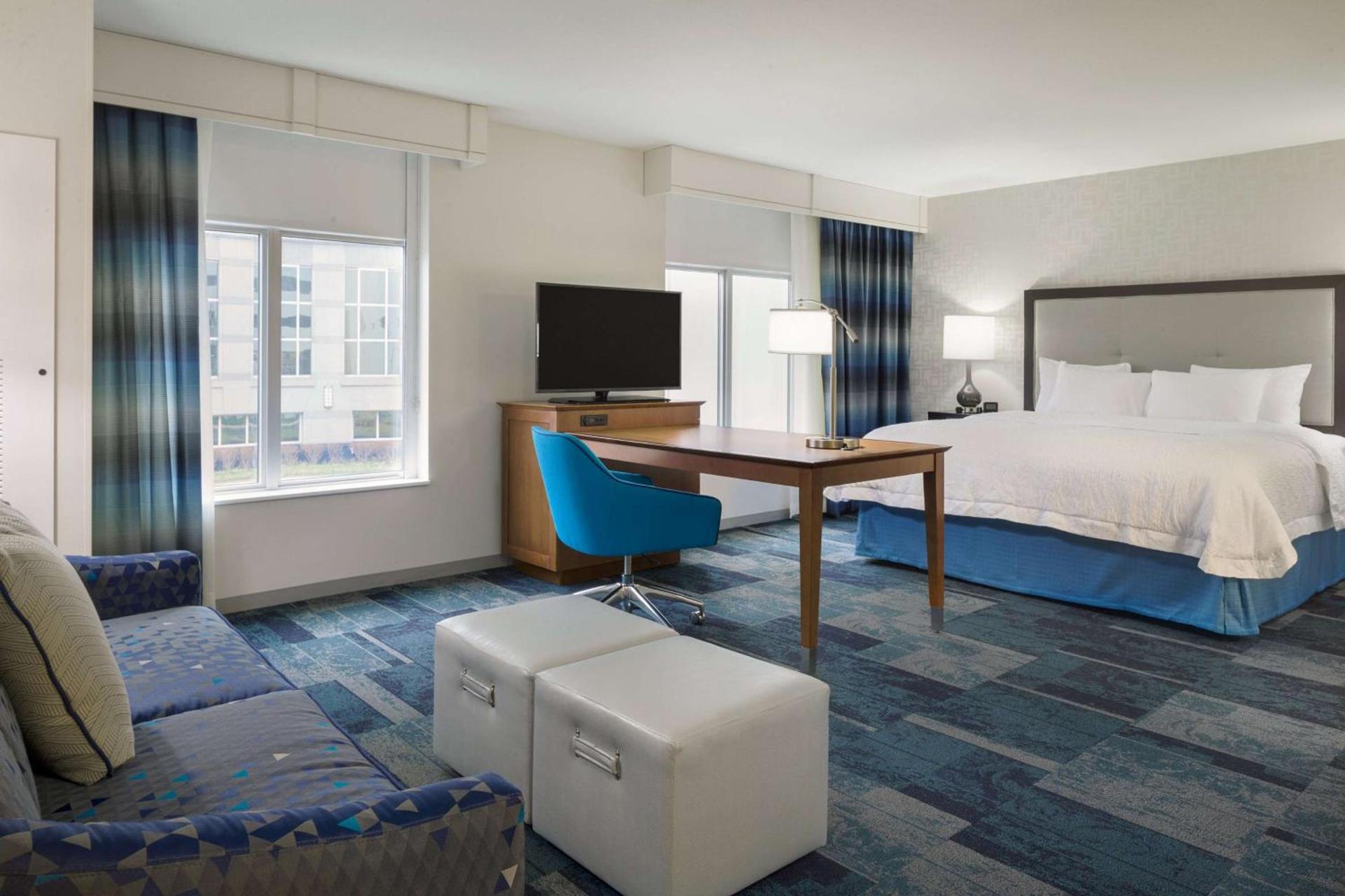 Hampton Inn & Suites Rosemont Chicago O'Hare photo 32