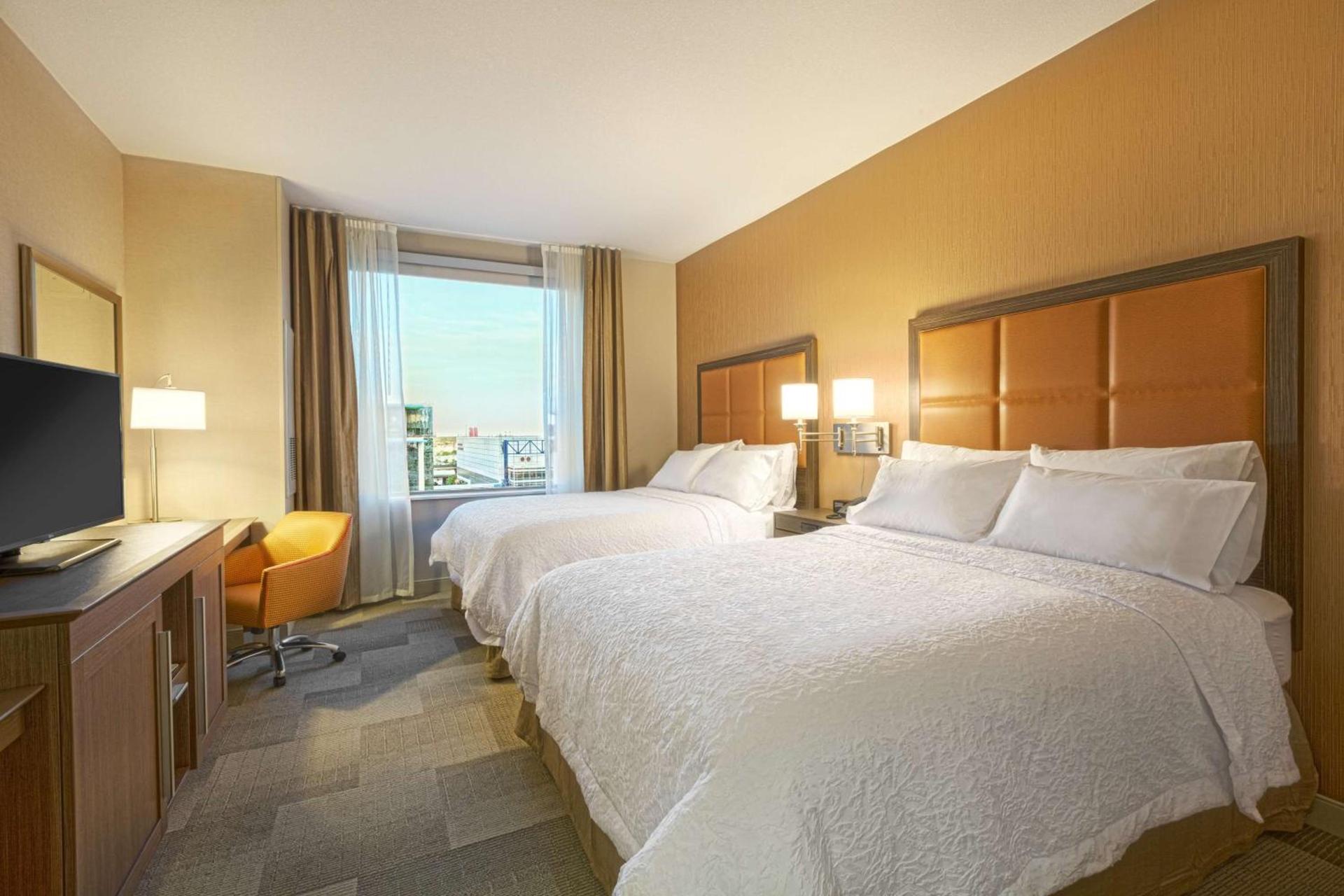 Hampton Inn Houston Downtown photo 16