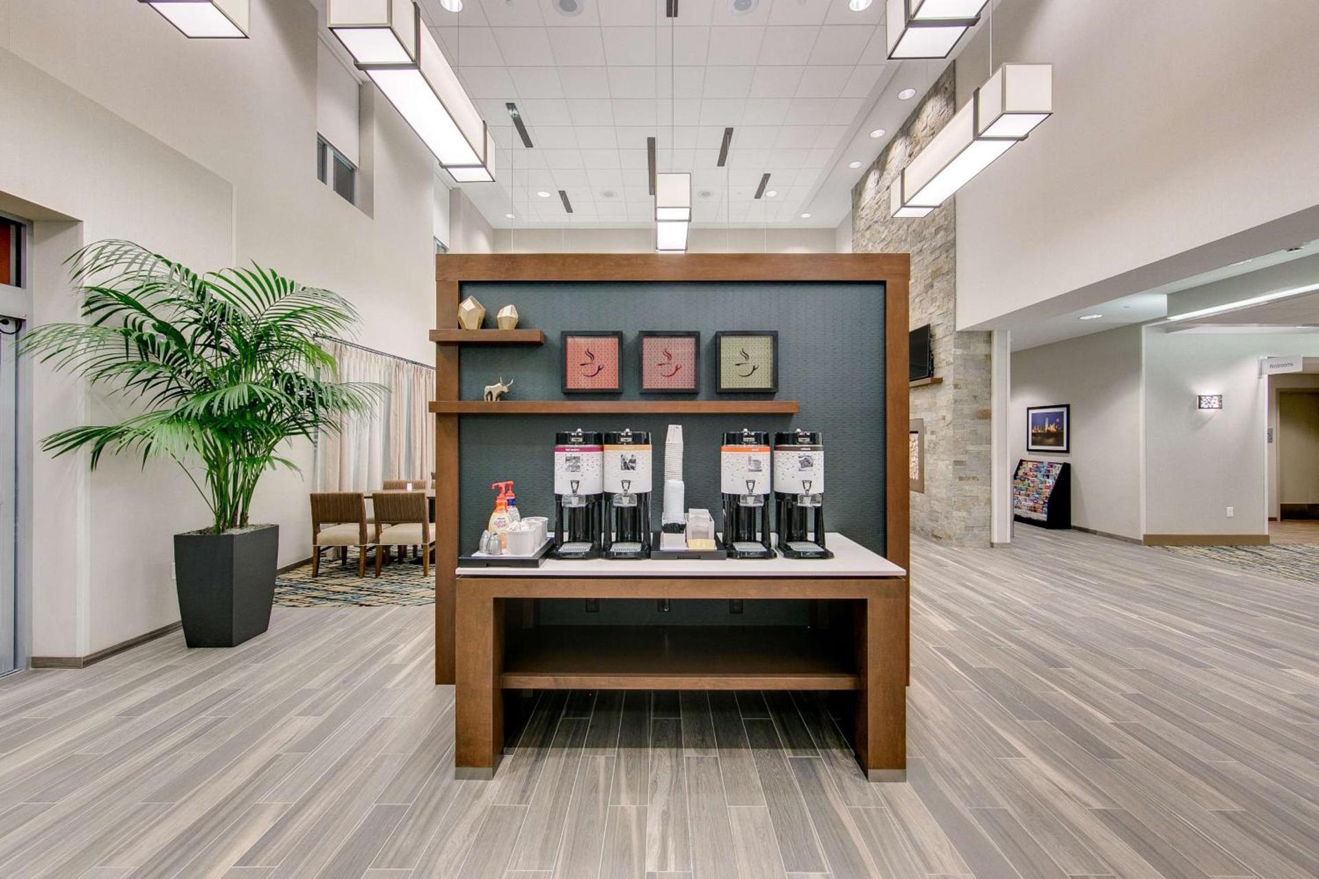 Hampton Inn & Suites North Houston Spring photo 7
