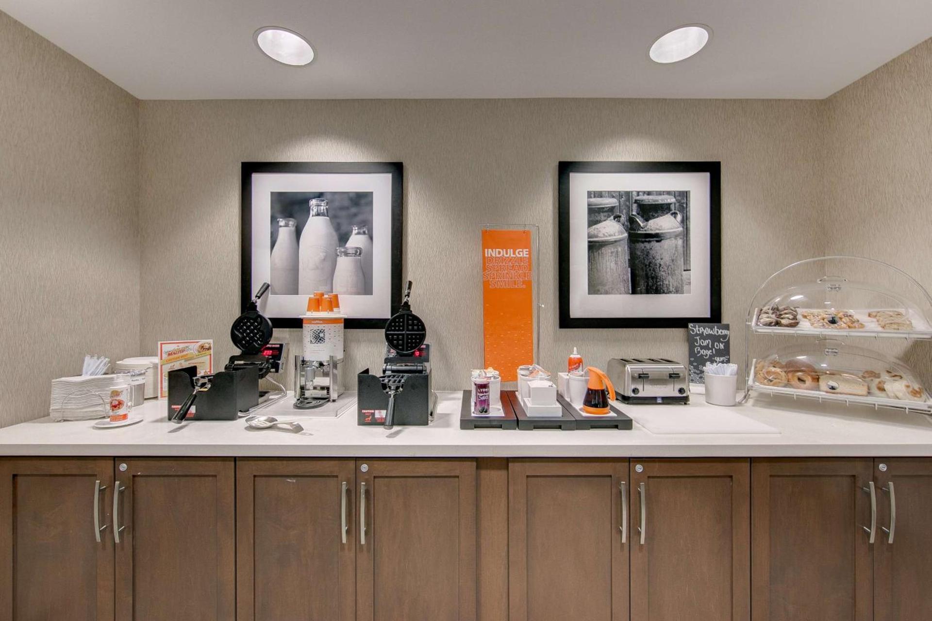 Hampton Inn & Suites North Houston Spring photo 11