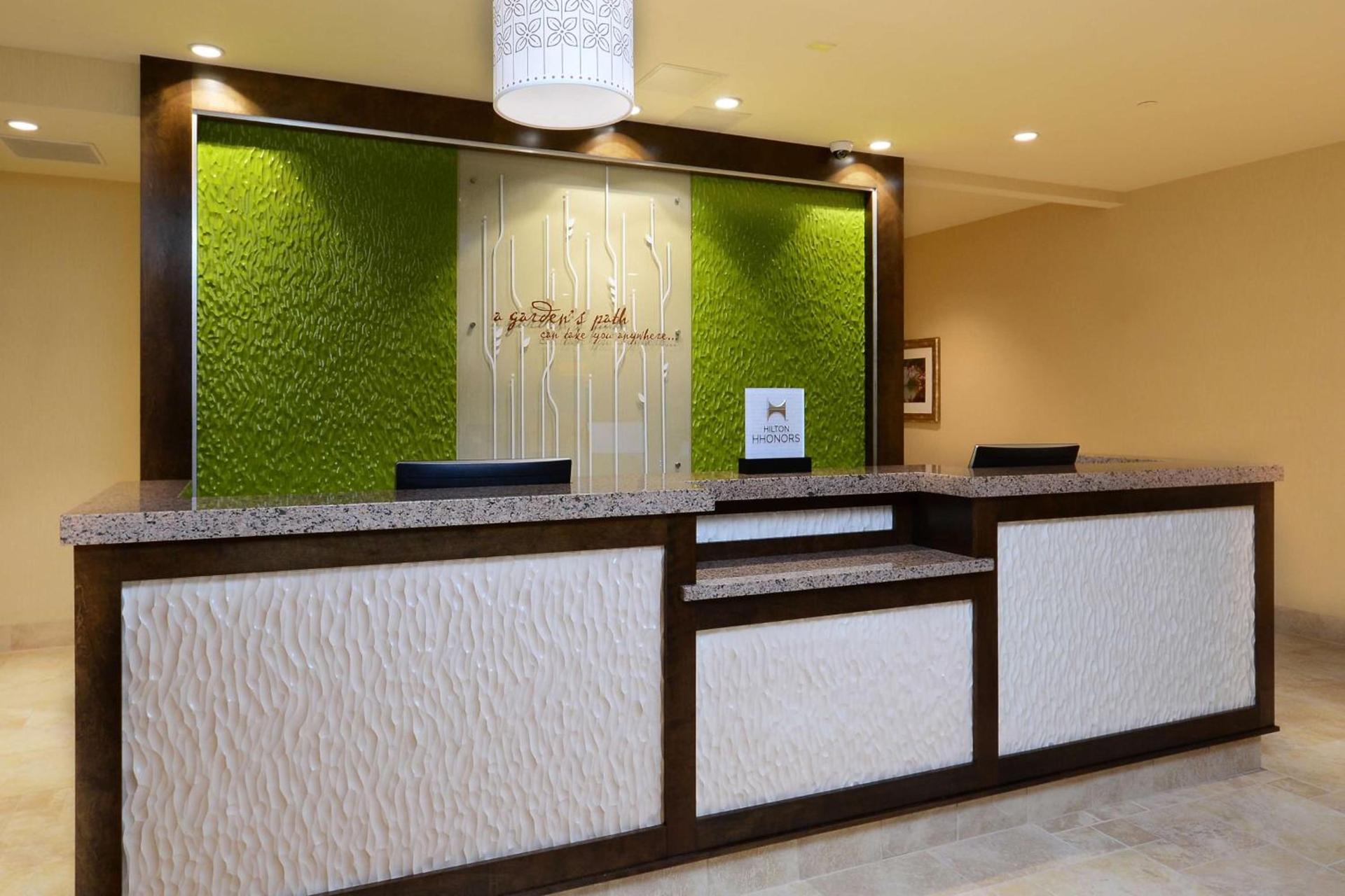 Hilton Garden Inn Greensboro Airport - Newly Renovated! photo 4