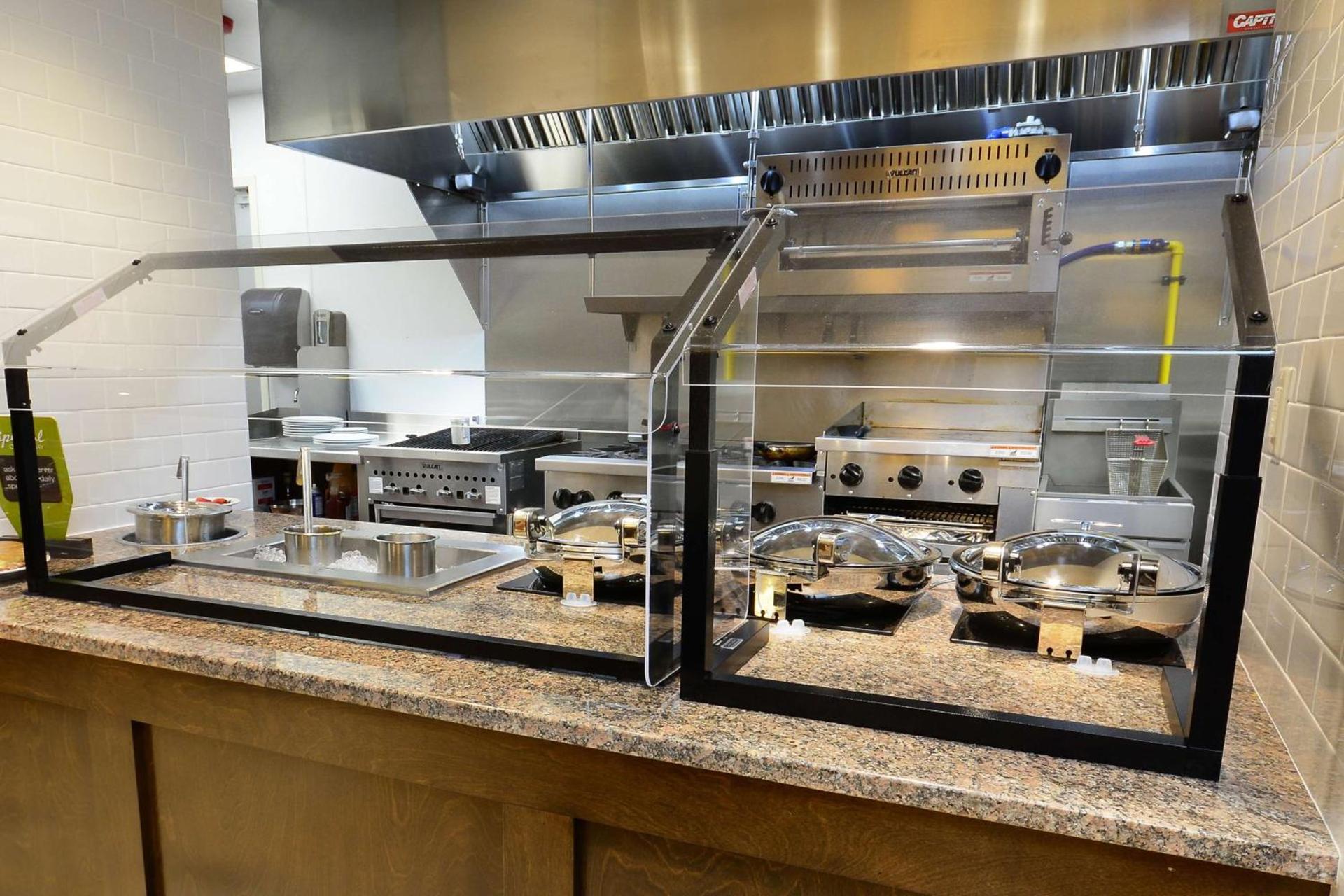 Hilton Garden Inn Greensboro Airport - Newly Renovated! photo 12