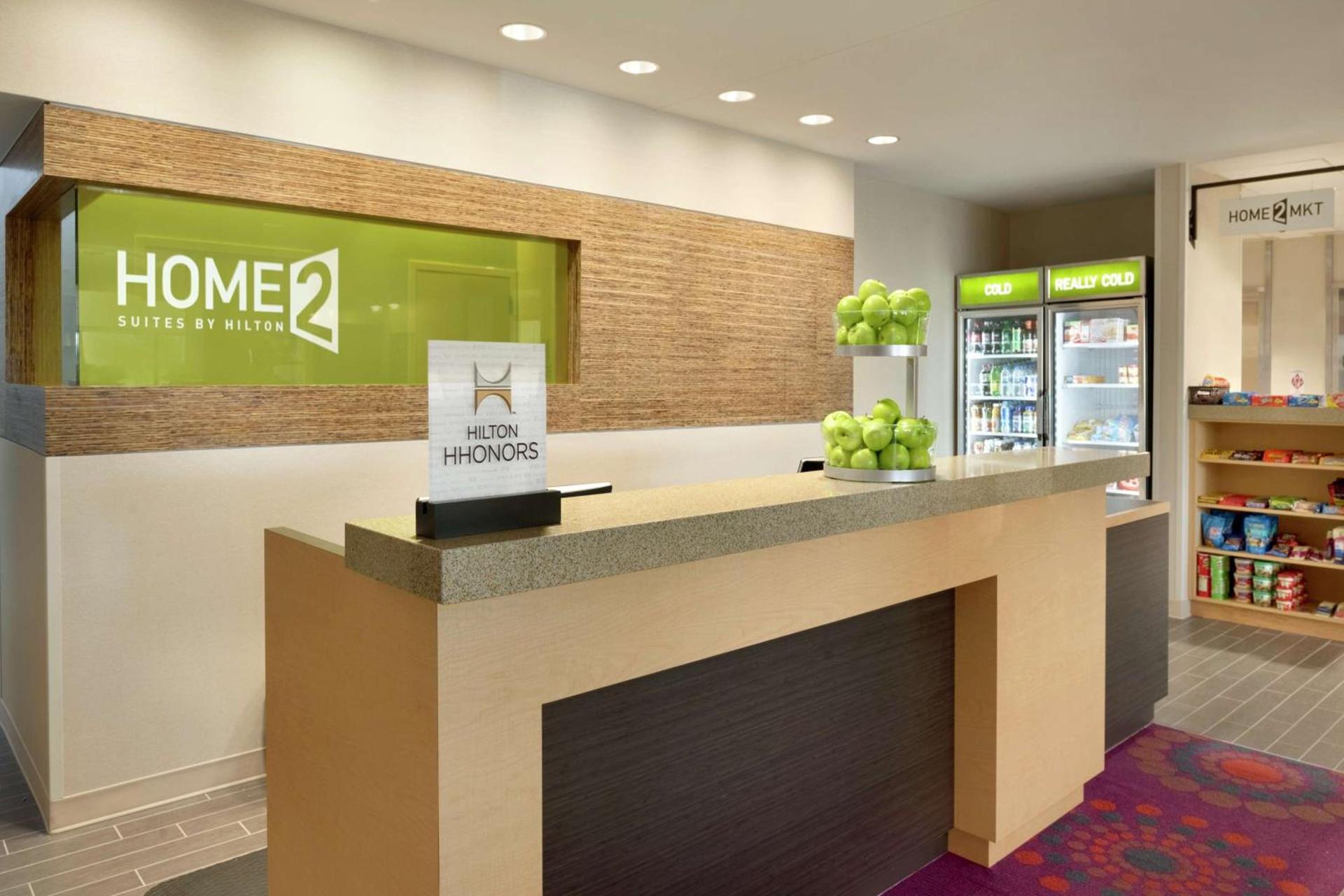 Home2 Suites by Hilton Roseville Minneapolis photo 8