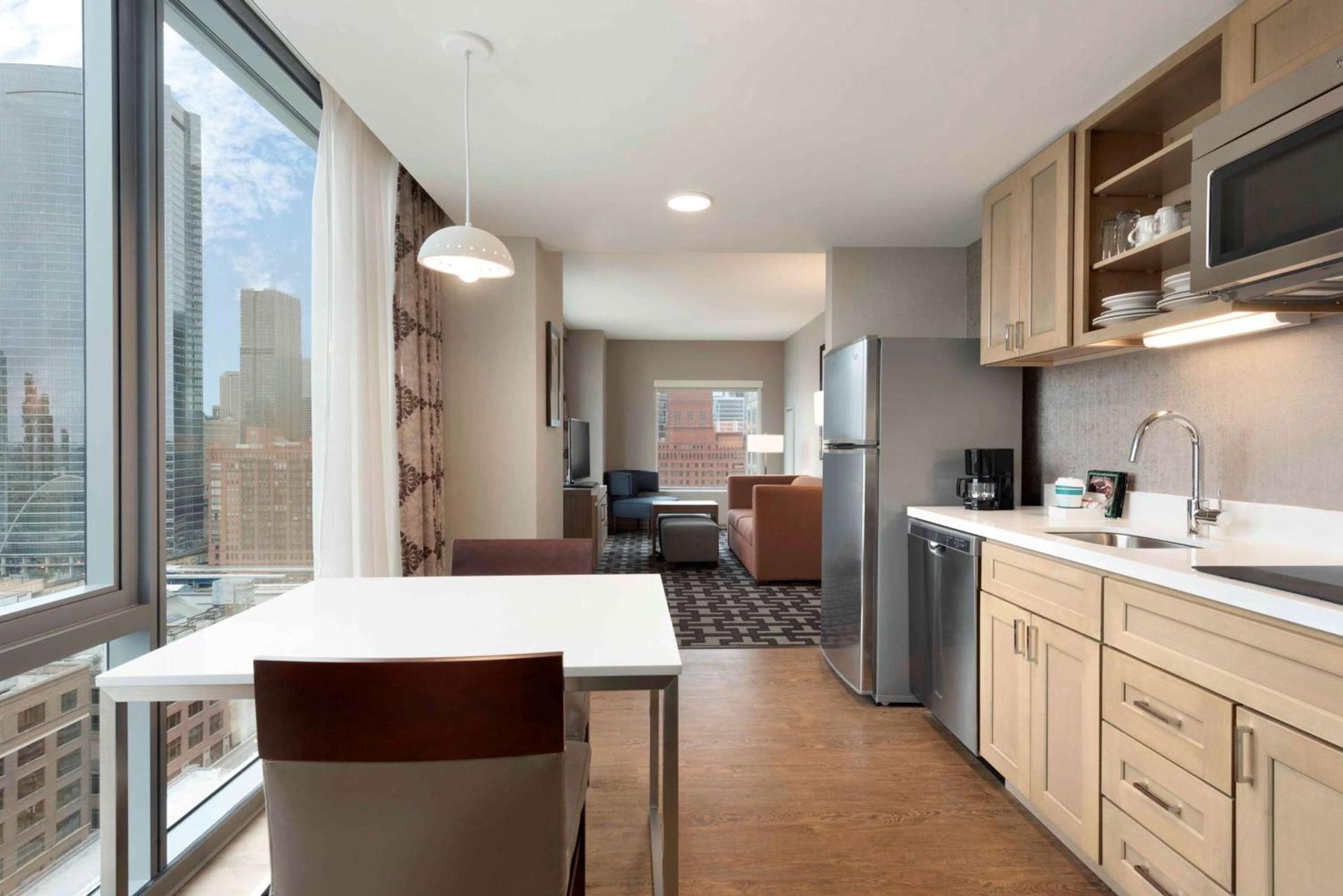 Homewood Suites by Hilton Chicago West Loop Fulton Mkt Area photo 17