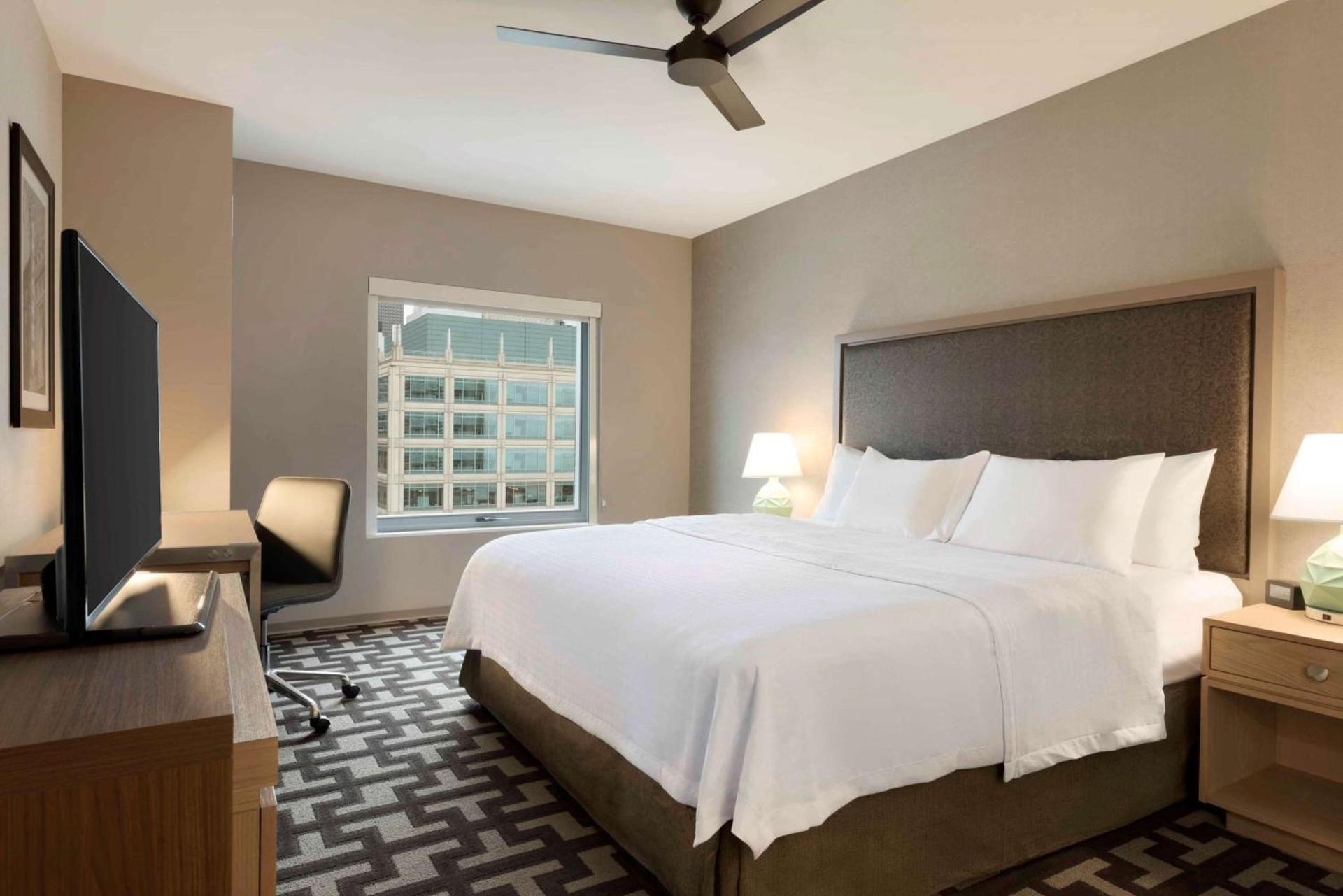 Homewood Suites by Hilton Chicago West Loop Fulton Mkt Area photo 26