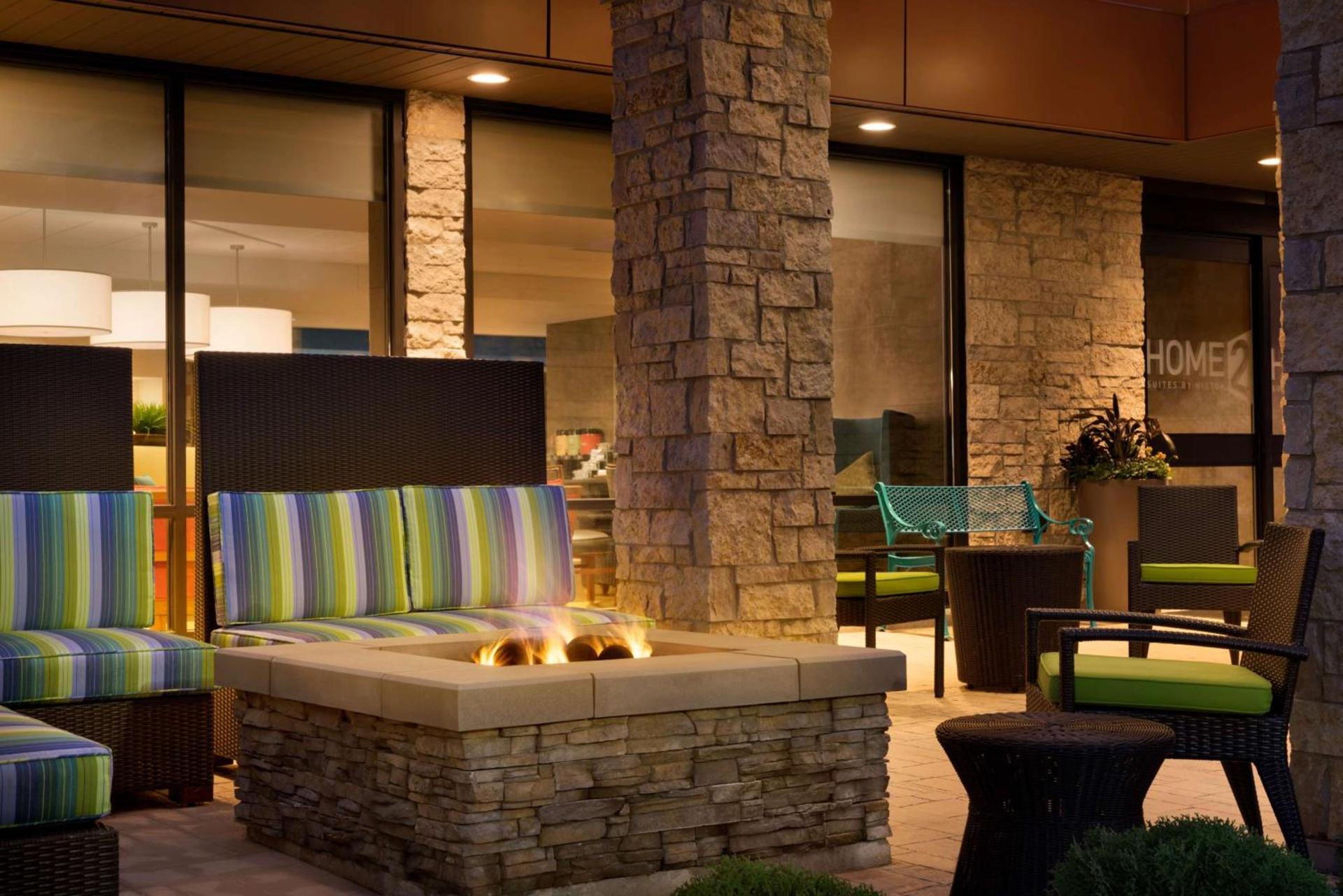 Home2 Suites By Hilton Joliet Plainfield photo 4