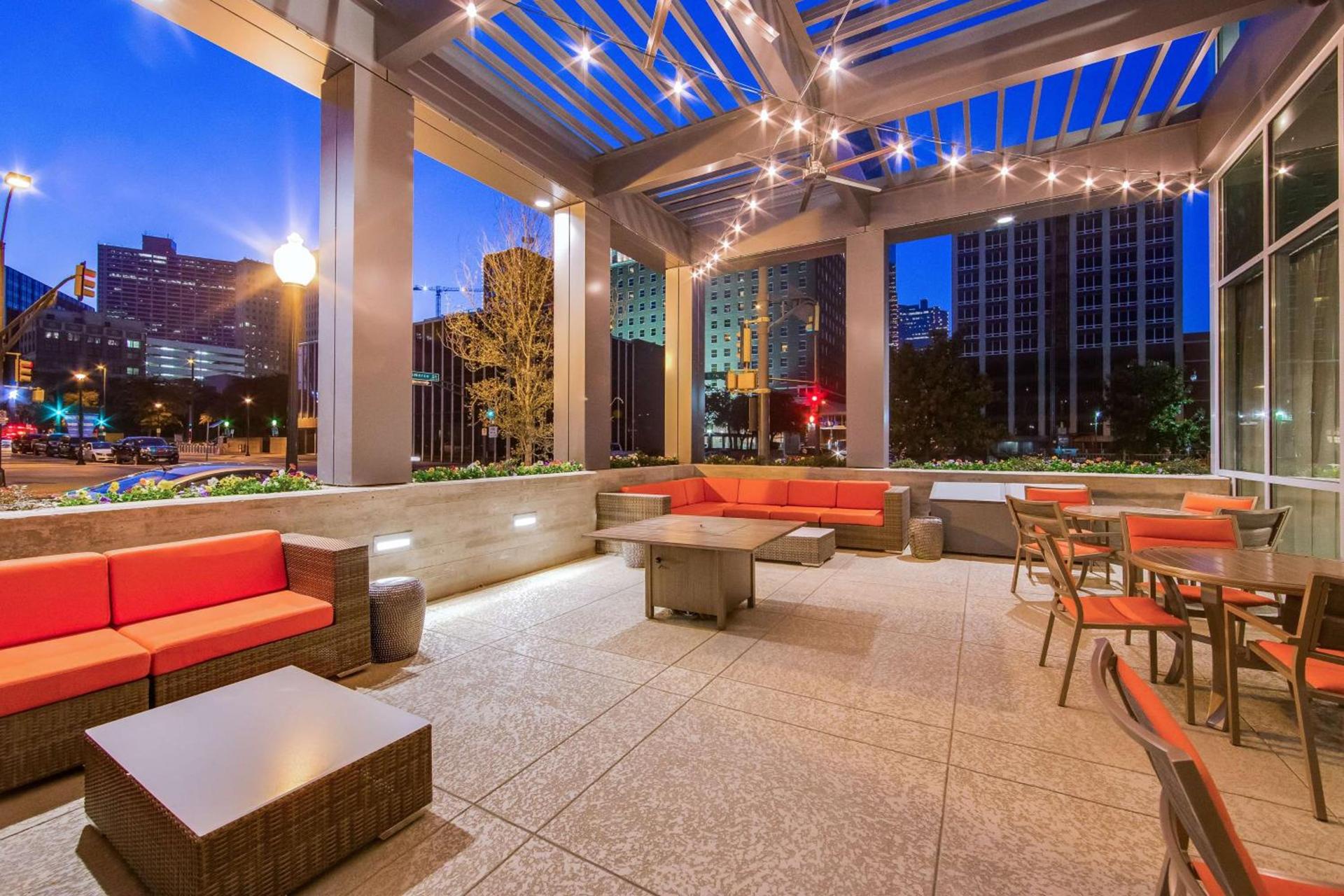 Hampton Inn & Suites Fort Worth Downtown photo 3