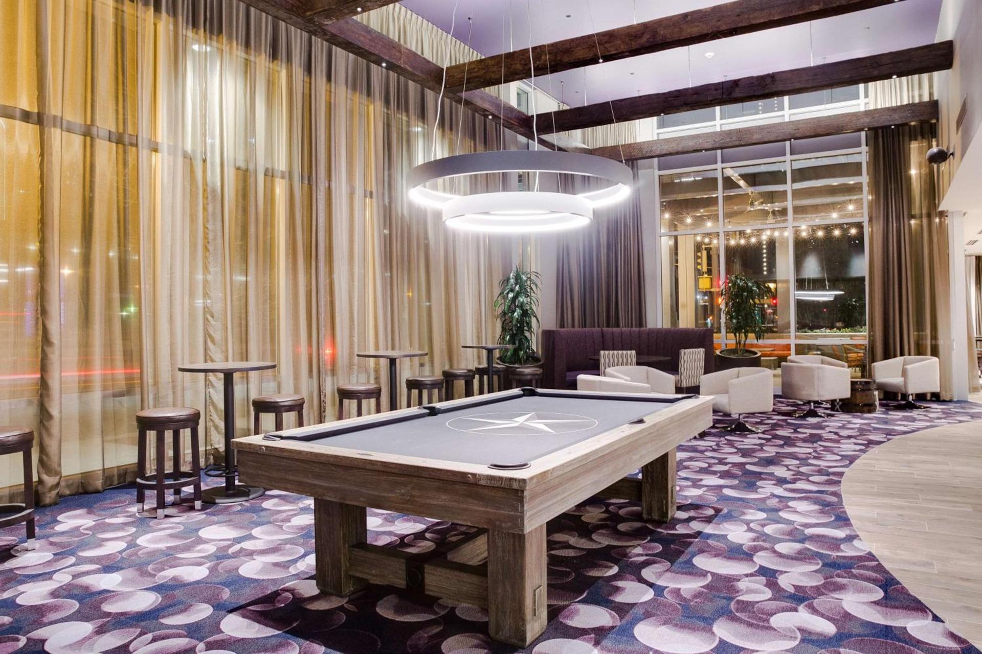 Hampton Inn & Suites Fort Worth Downtown photo 8