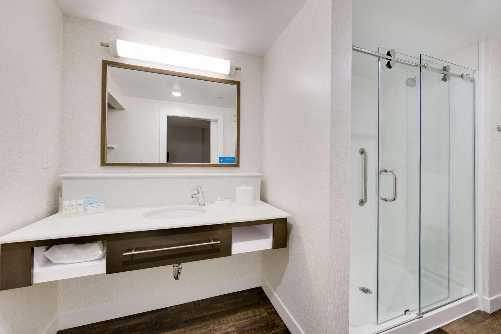 Hampton Inn & Suites Fort Worth Downtown photo 20