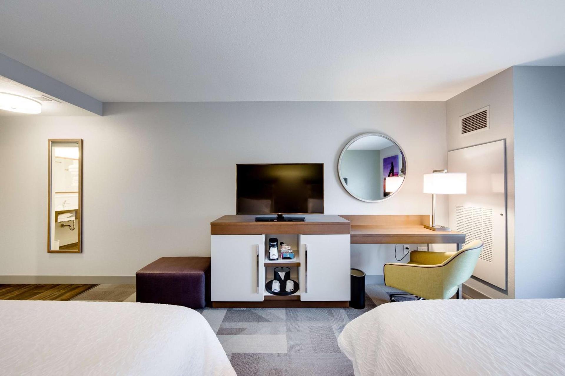 Hampton Inn & Suites Fort Worth Downtown photo 33