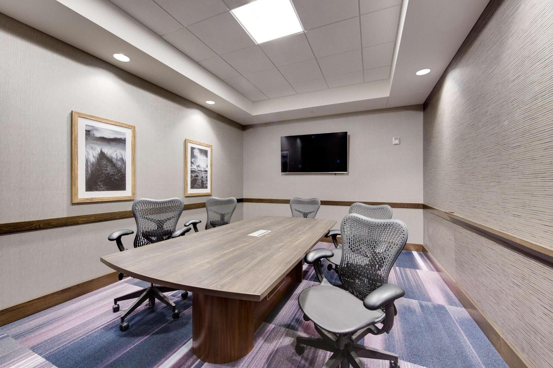 Hampton Inn & Suites Fort Worth Downtown photo 40