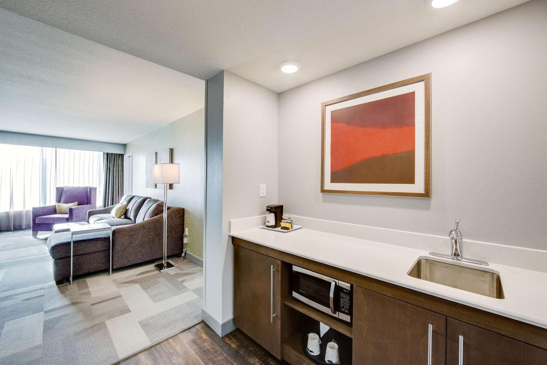 Hampton Inn & Suites Fort Worth Downtown photo 34