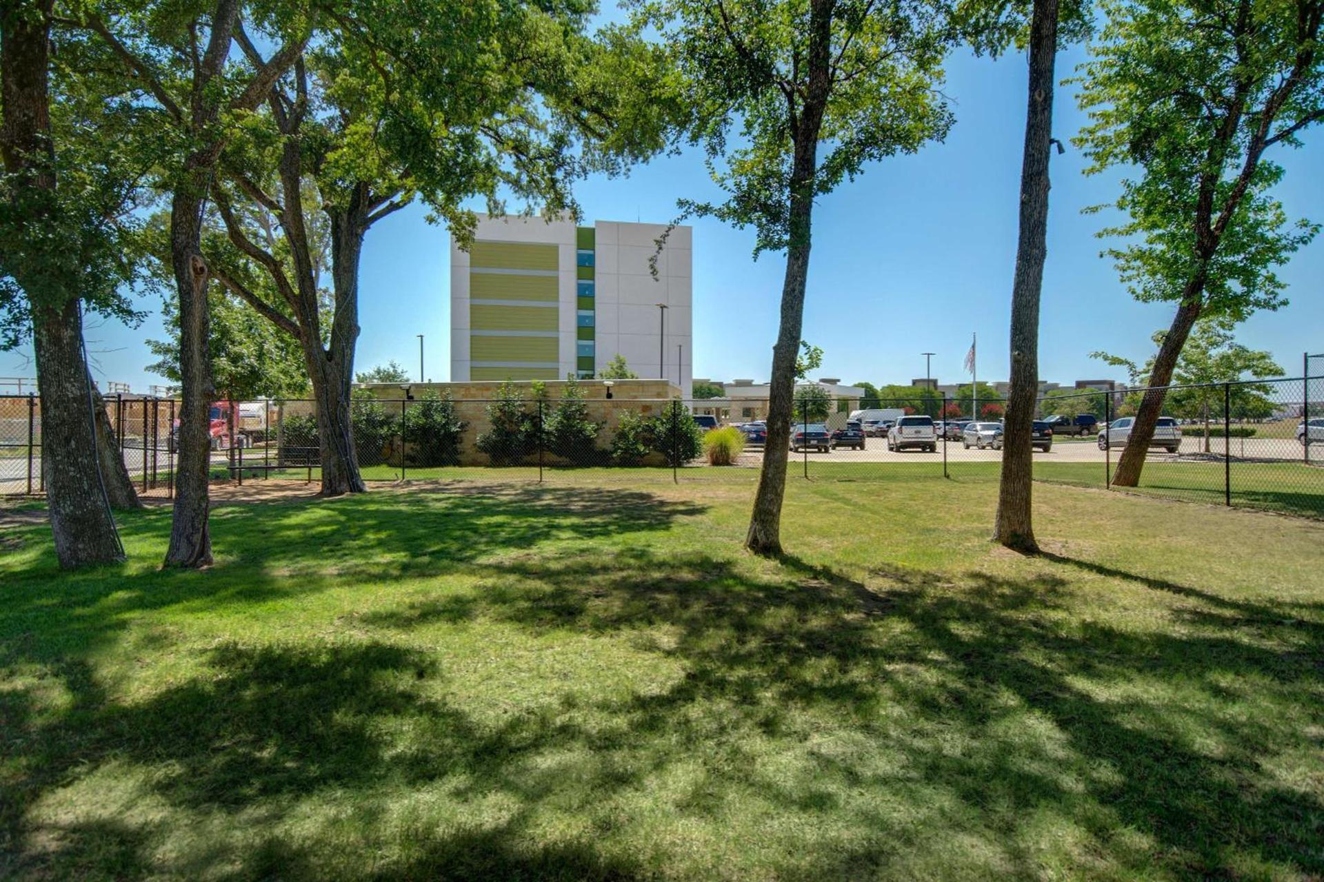 Home2 Suites By Hilton Plano Richardson photo 3