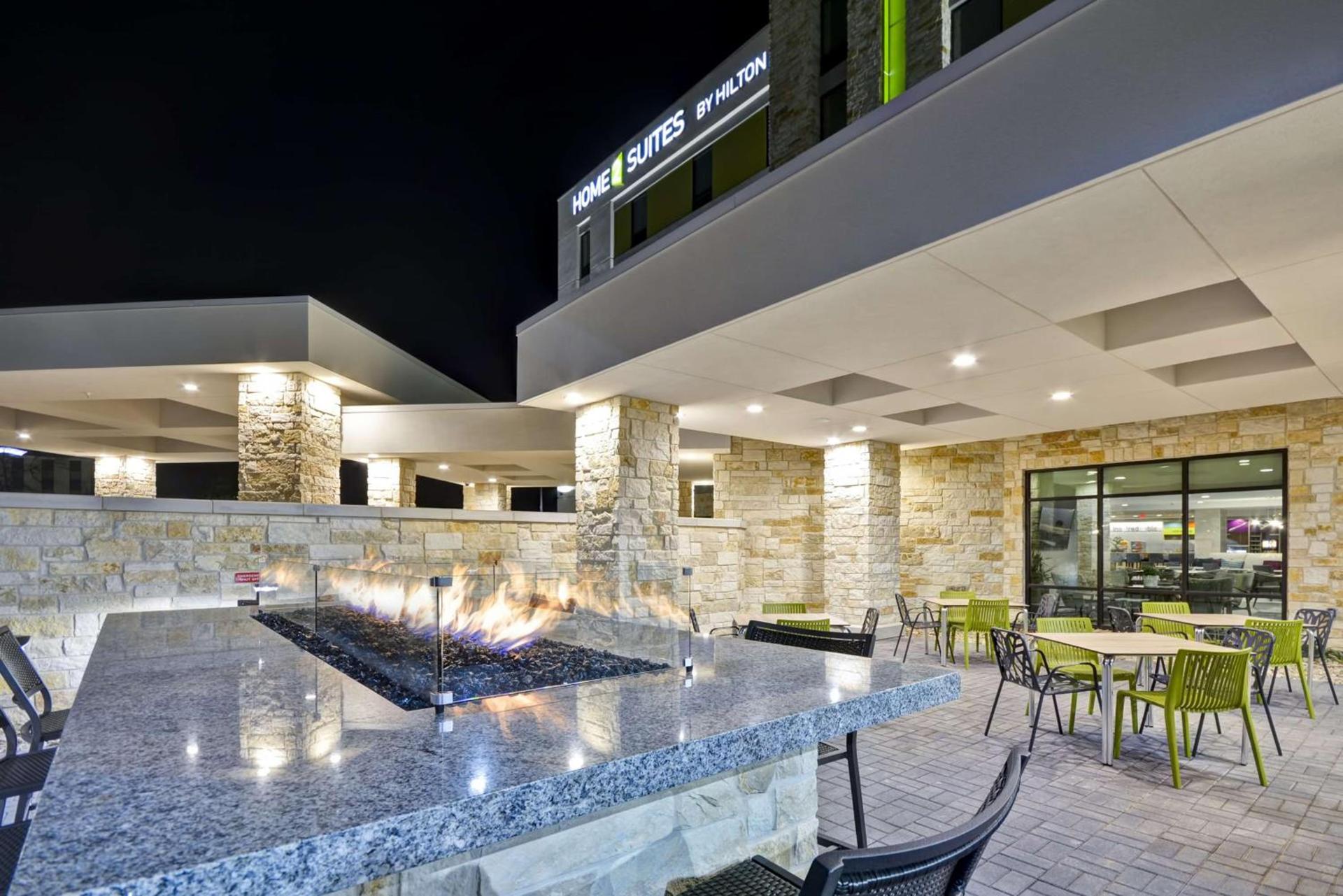 Home2 Suites By Hilton Plano Richardson photo 4