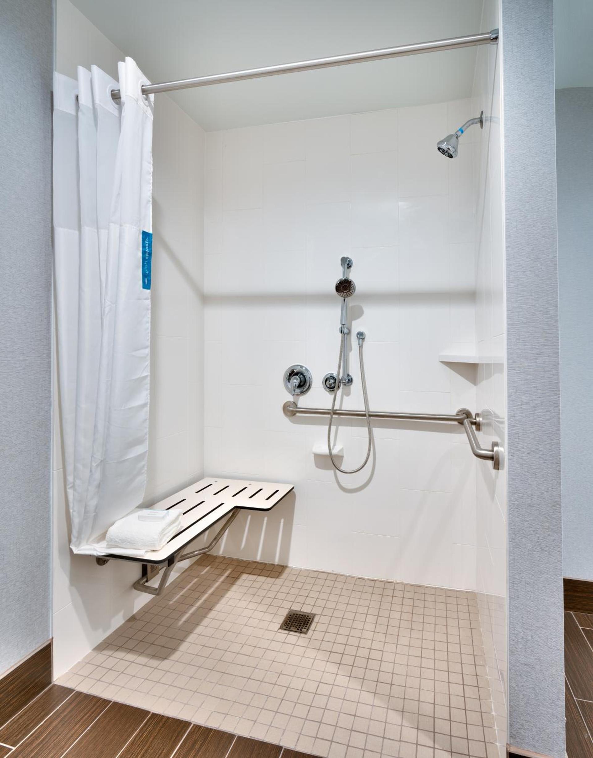 Hampton Inn & Suites Anaheim Resort Convention Center photo 24