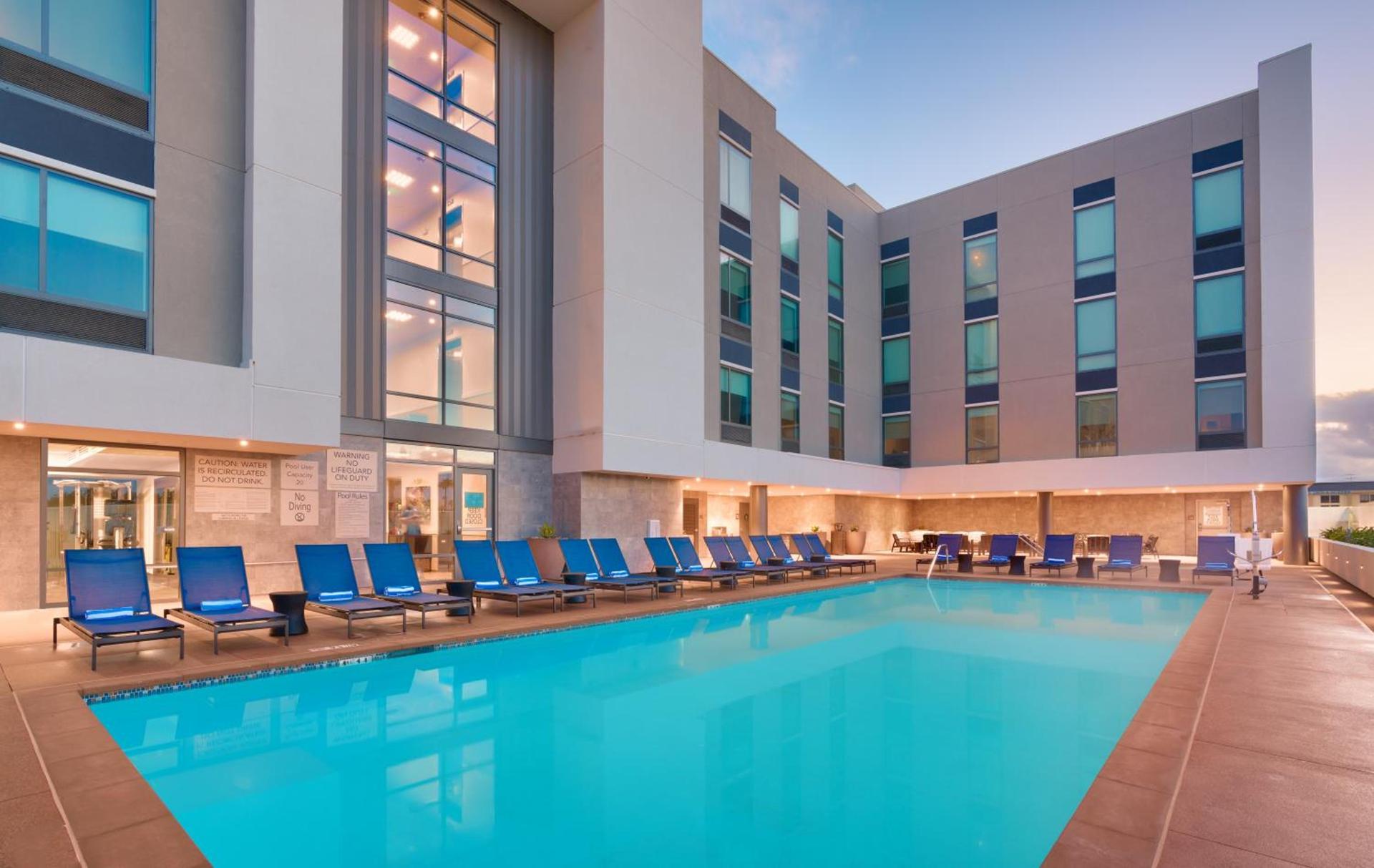 Hampton Inn & Suites Anaheim Resort Convention Center photo 34