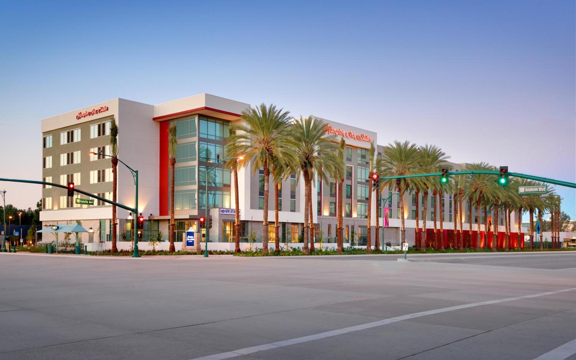 Hampton Inn & Suites Anaheim Resort Convention Center photo 46