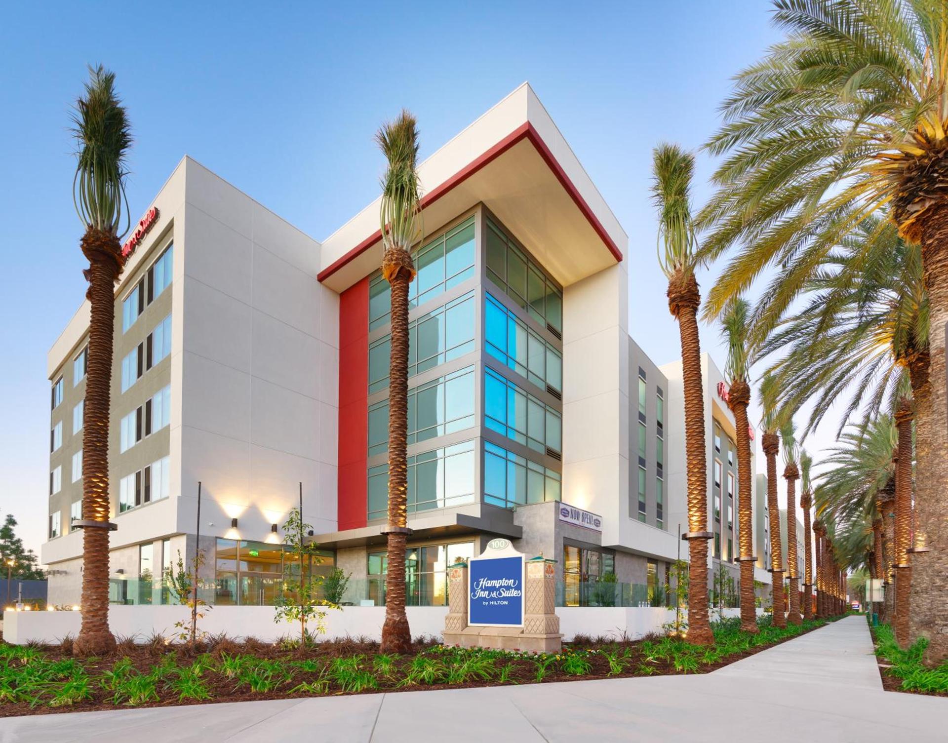 Hampton Inn & Suites Anaheim Resort Convention Center photo 66